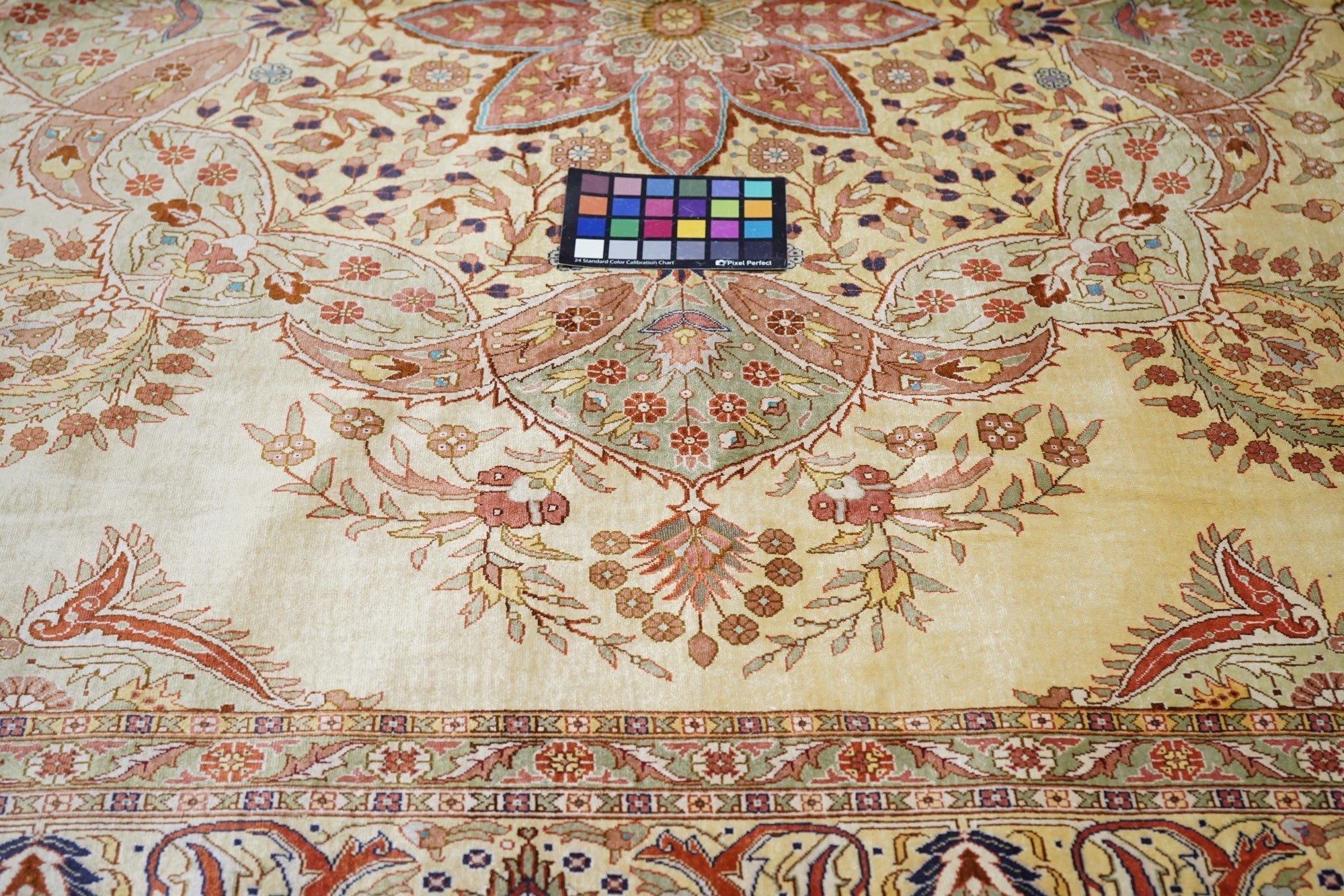 Extremely Fine Vintage Silk Turkish Herekeh Rug 6'5'' x 9'6''