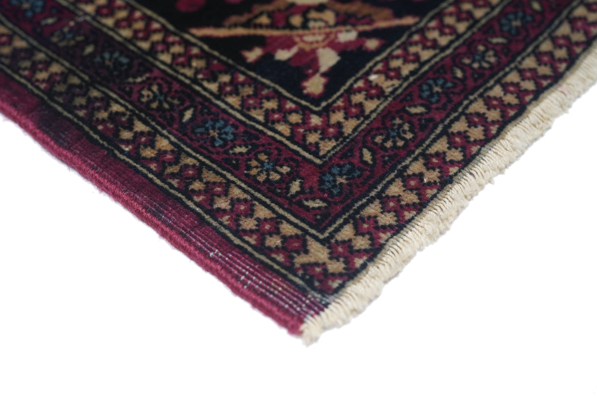 Antique  Isfahan Rug 4'3'' x 6'10''