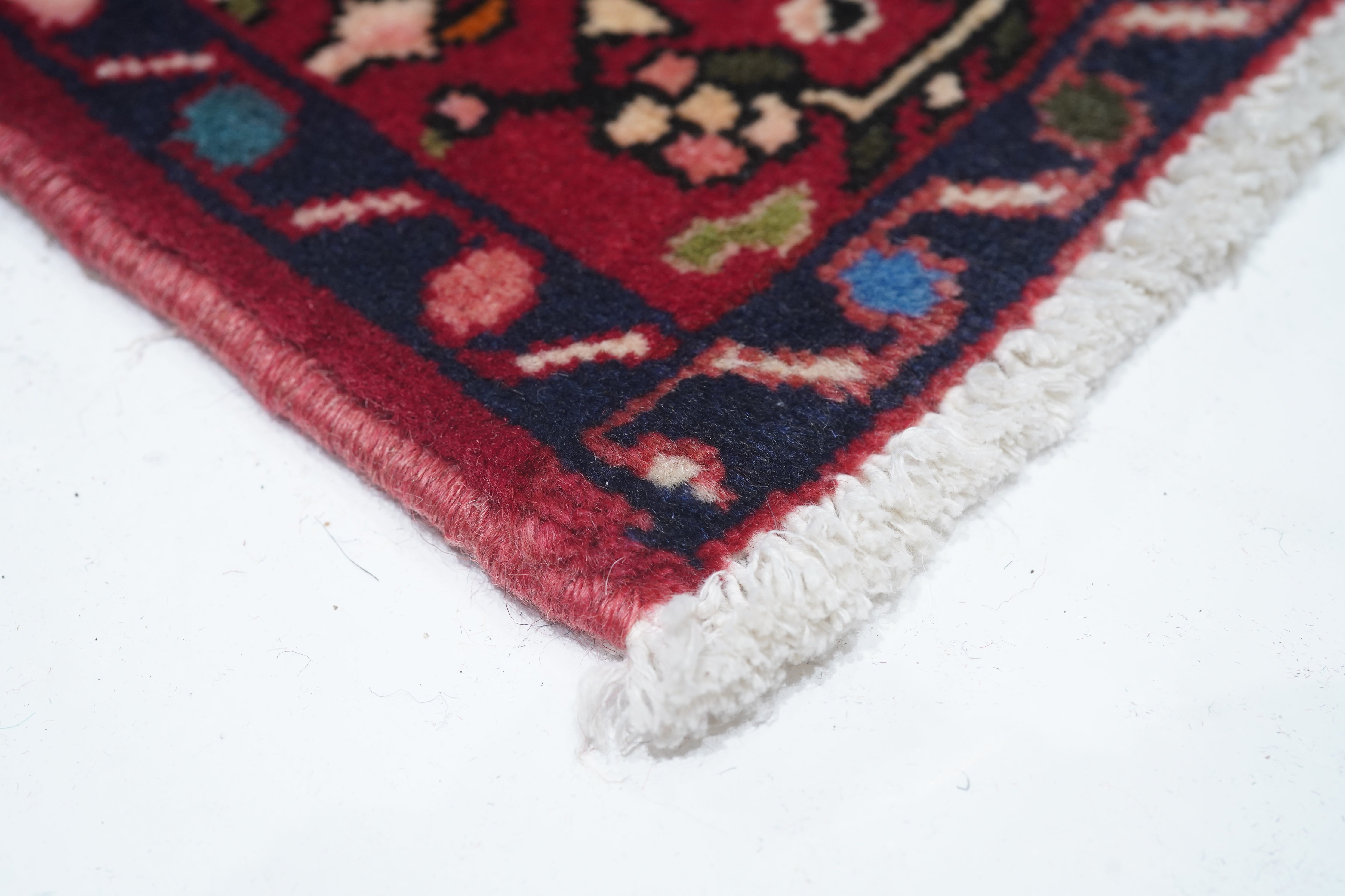 Fine Quashkai Rug 4'3'' x 6'5''