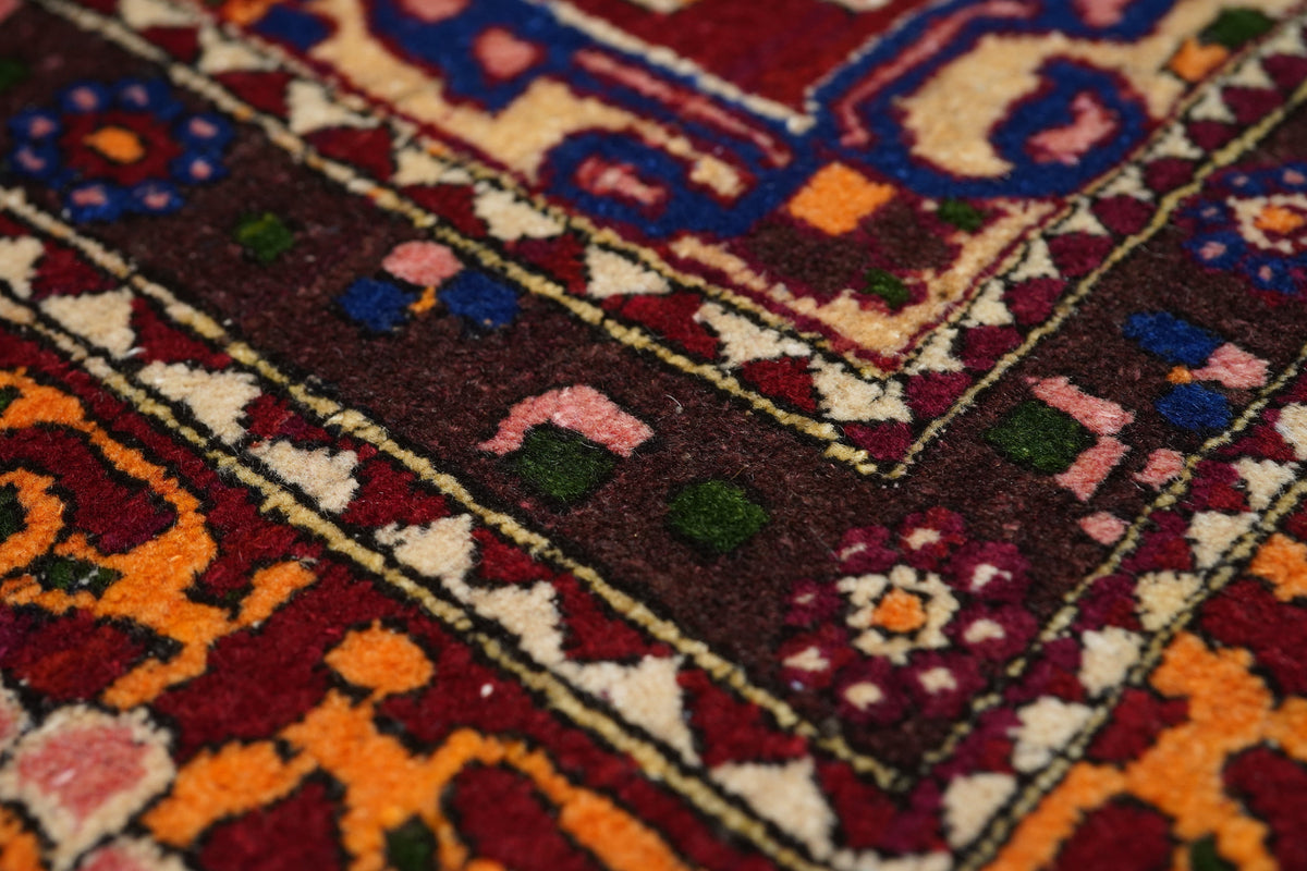 Vintage Isfahan Rug 4'9'' x 6'10''