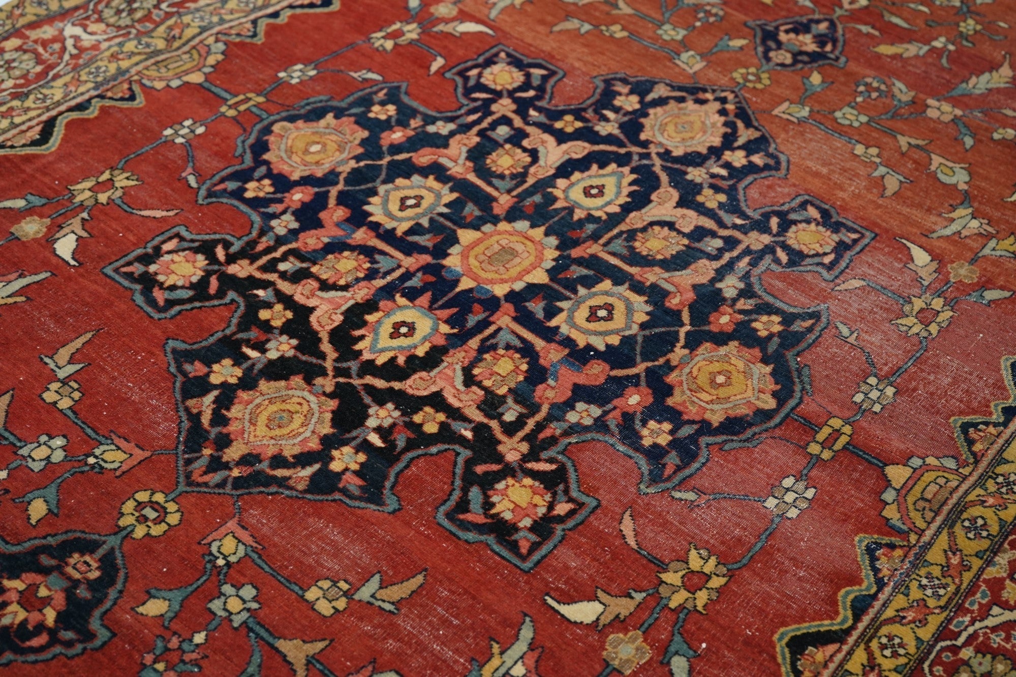 Antique Sarouk Rug 4'2'' x 6'6''