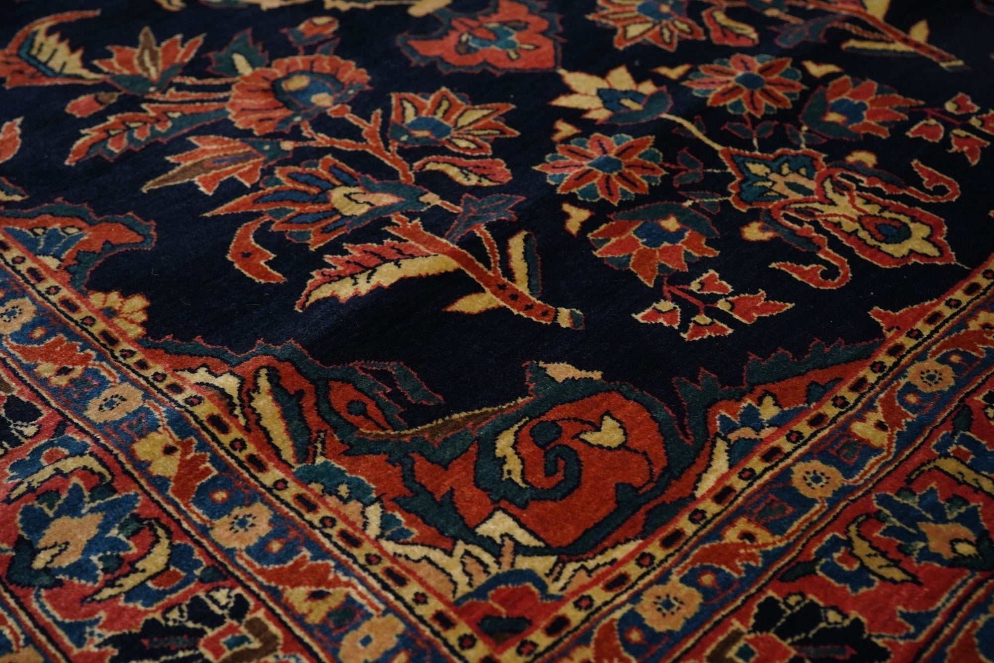 Antique Farahan Sarouk Rug 4'4'' x 6'6''