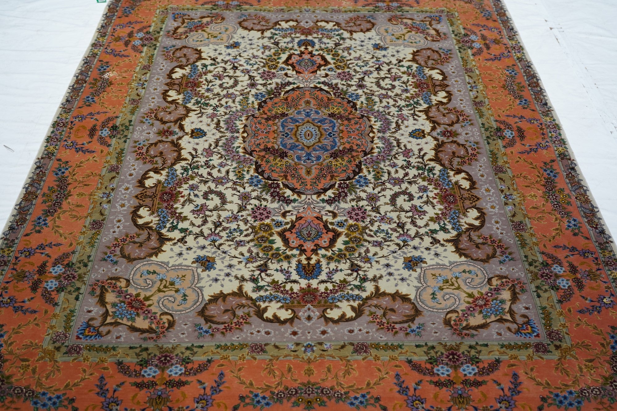 Extremely Fine  Tabriz 70 Raj. Wool and Silk with a Silk foundation Rug 5'3'' x 7'7''