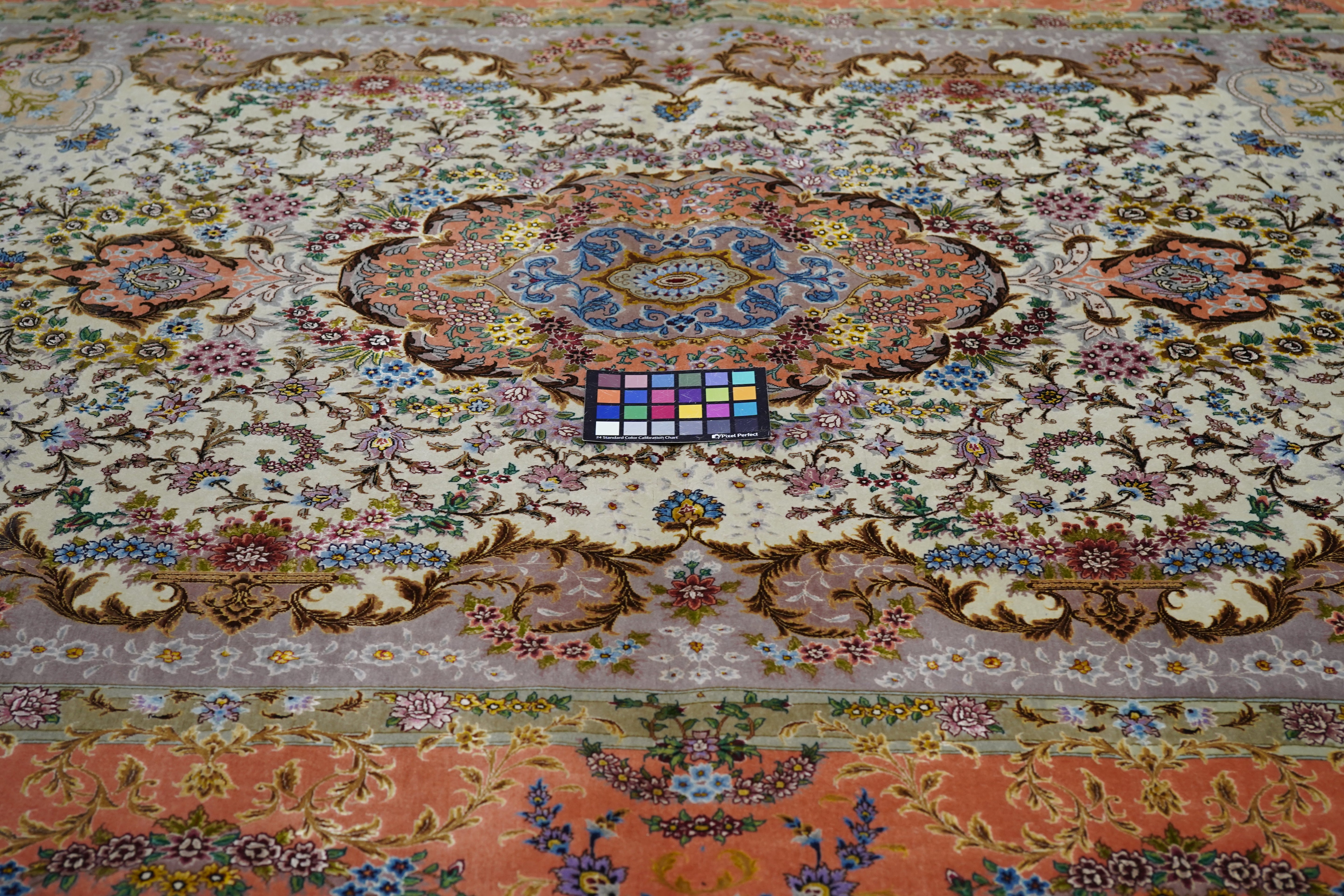 Extremely Fine  Tabriz 70 Raj. Wool and Silk with a Silk foundation Rug 5'3'' x 7'7''