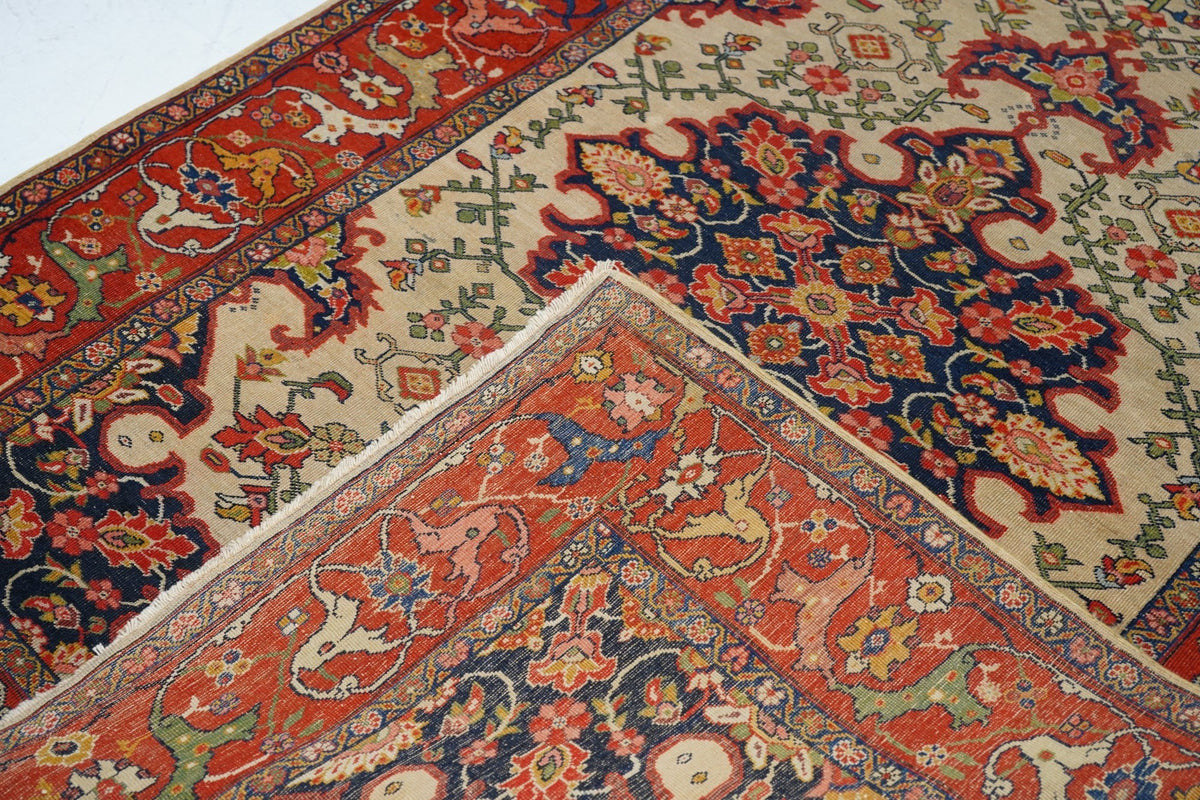 Antique Sarouk Rug 4'6'' x 6'6''