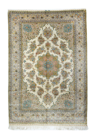 Extremely Fine Antique Silk Hereke Rug 6'6'' x 9'6''