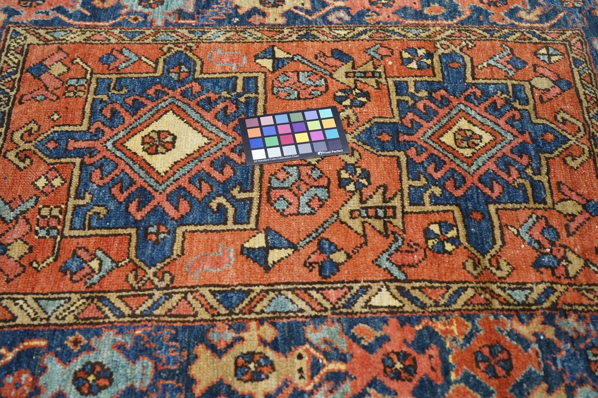 Antique Heriz Rug 3'3'' x 4'2''