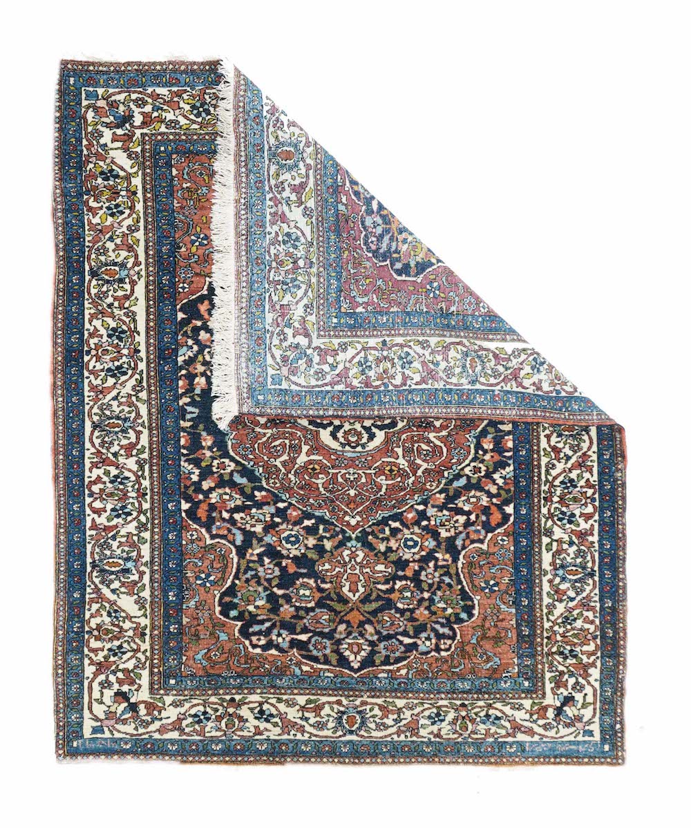 Good Condition Isfahan Rug
