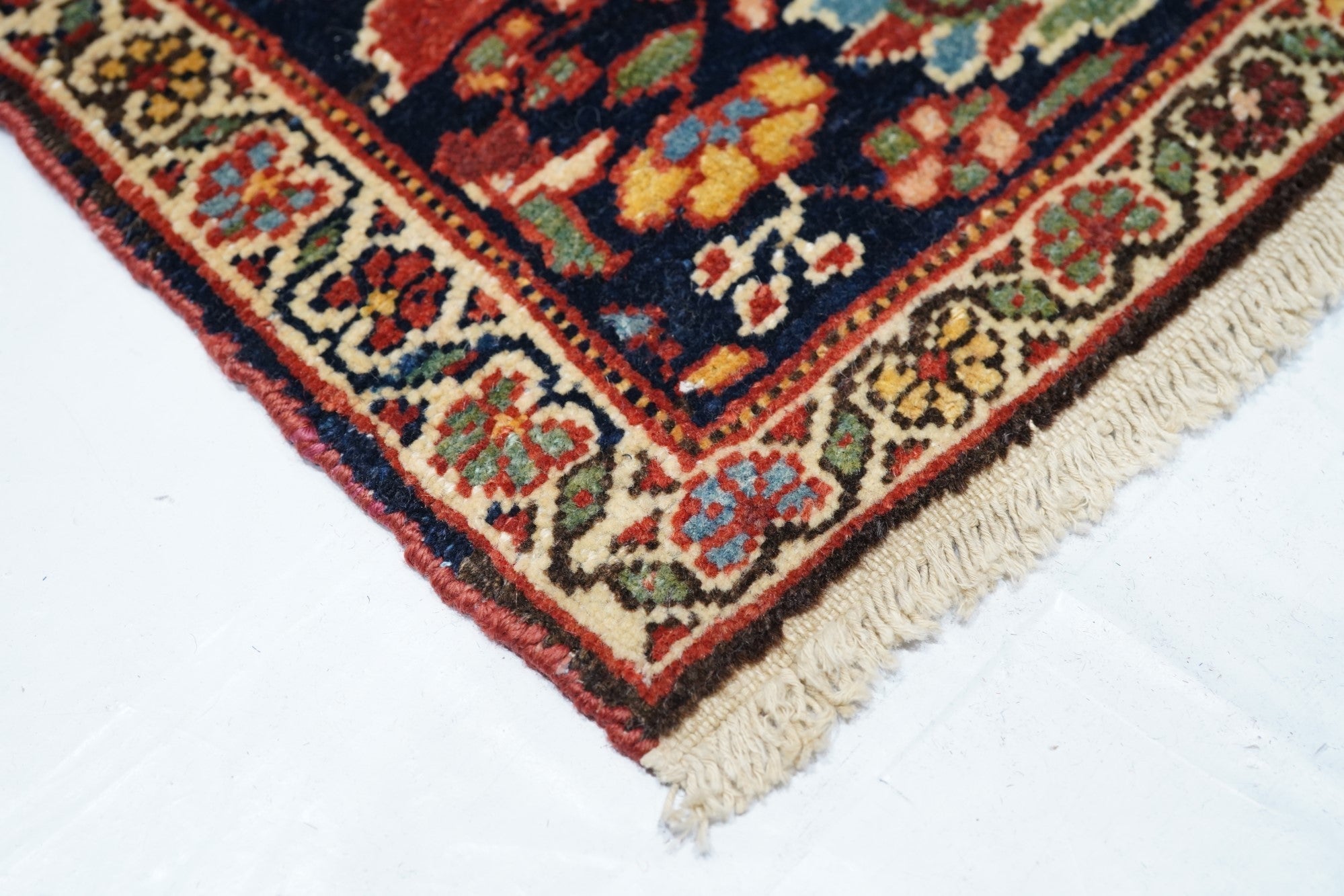 Antique Sarouk Rug 4'3" x 6'10"