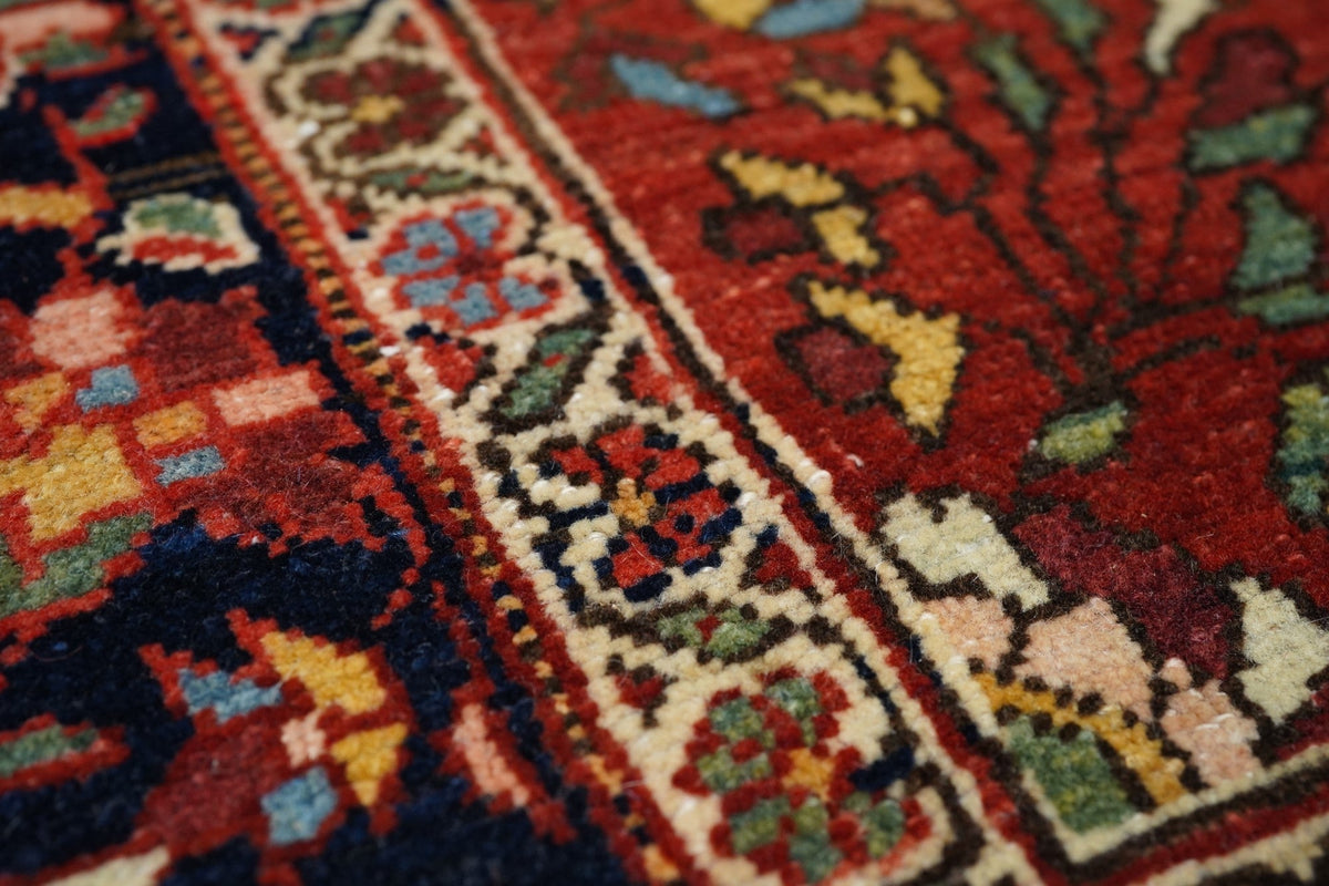 Antique Sarouk Rug 4'3" x 6'10"