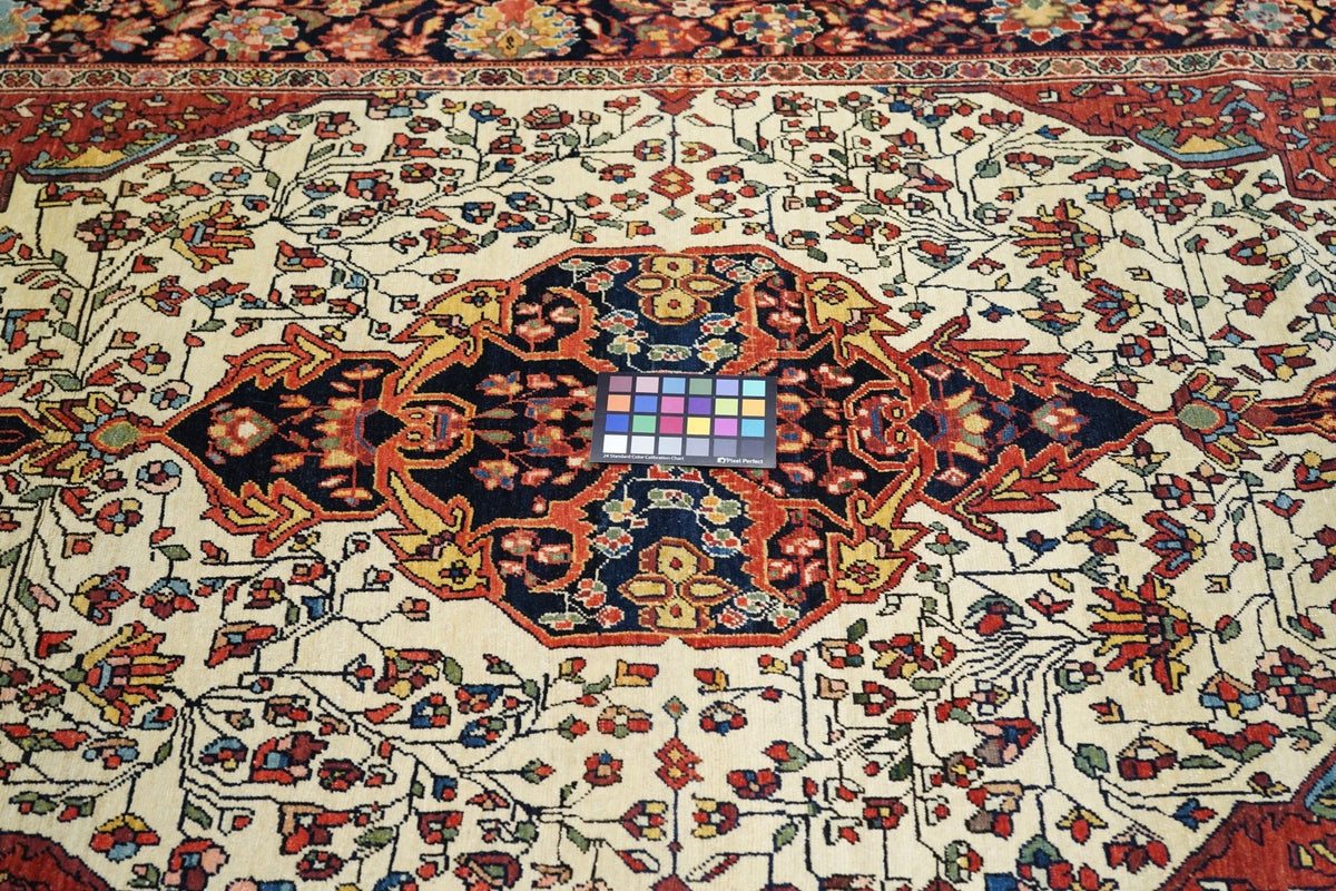 Antique Sarouk Rug 4'3" x 6'10"