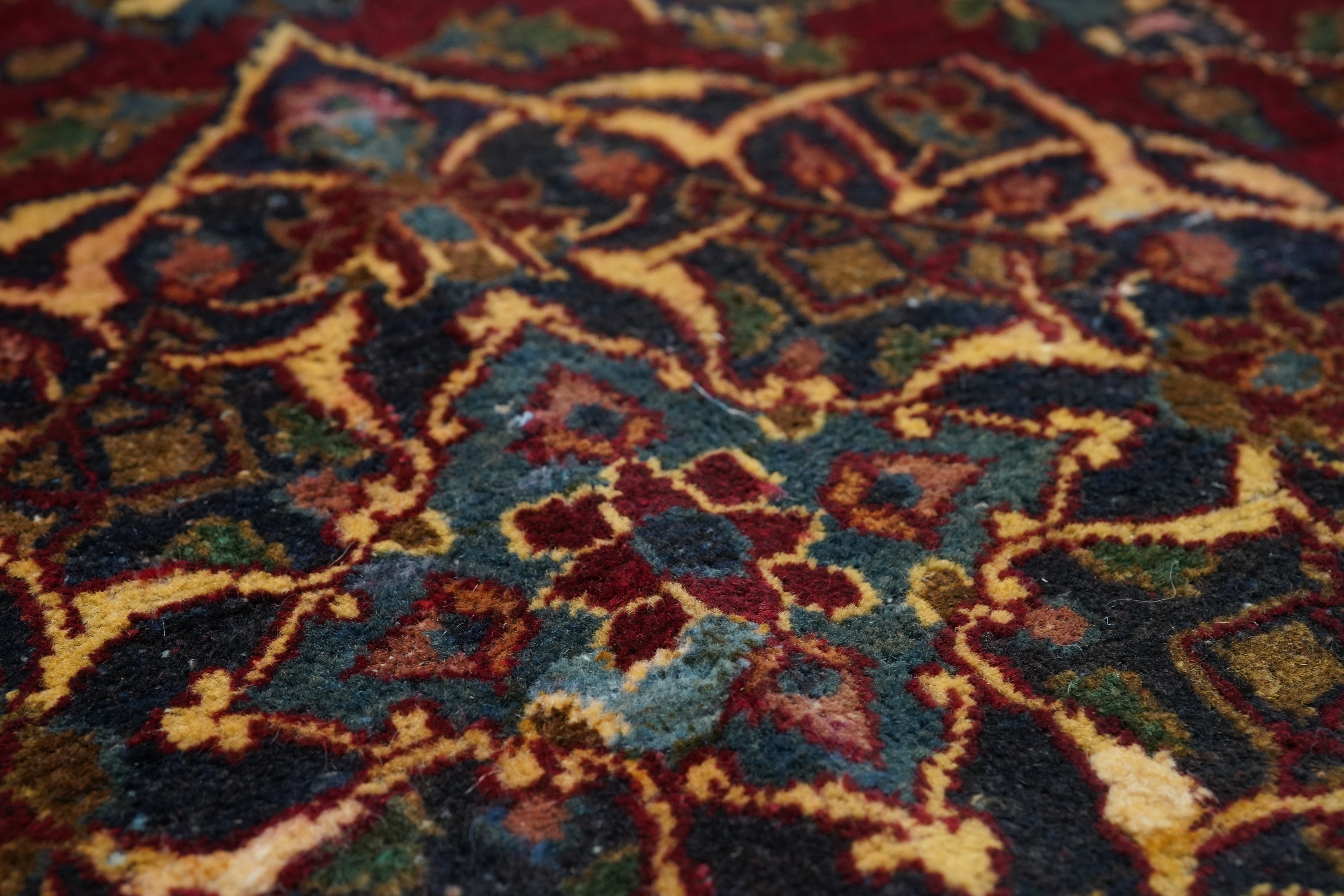 Vintage  Kashan Rug 4'6'' x 6'6''