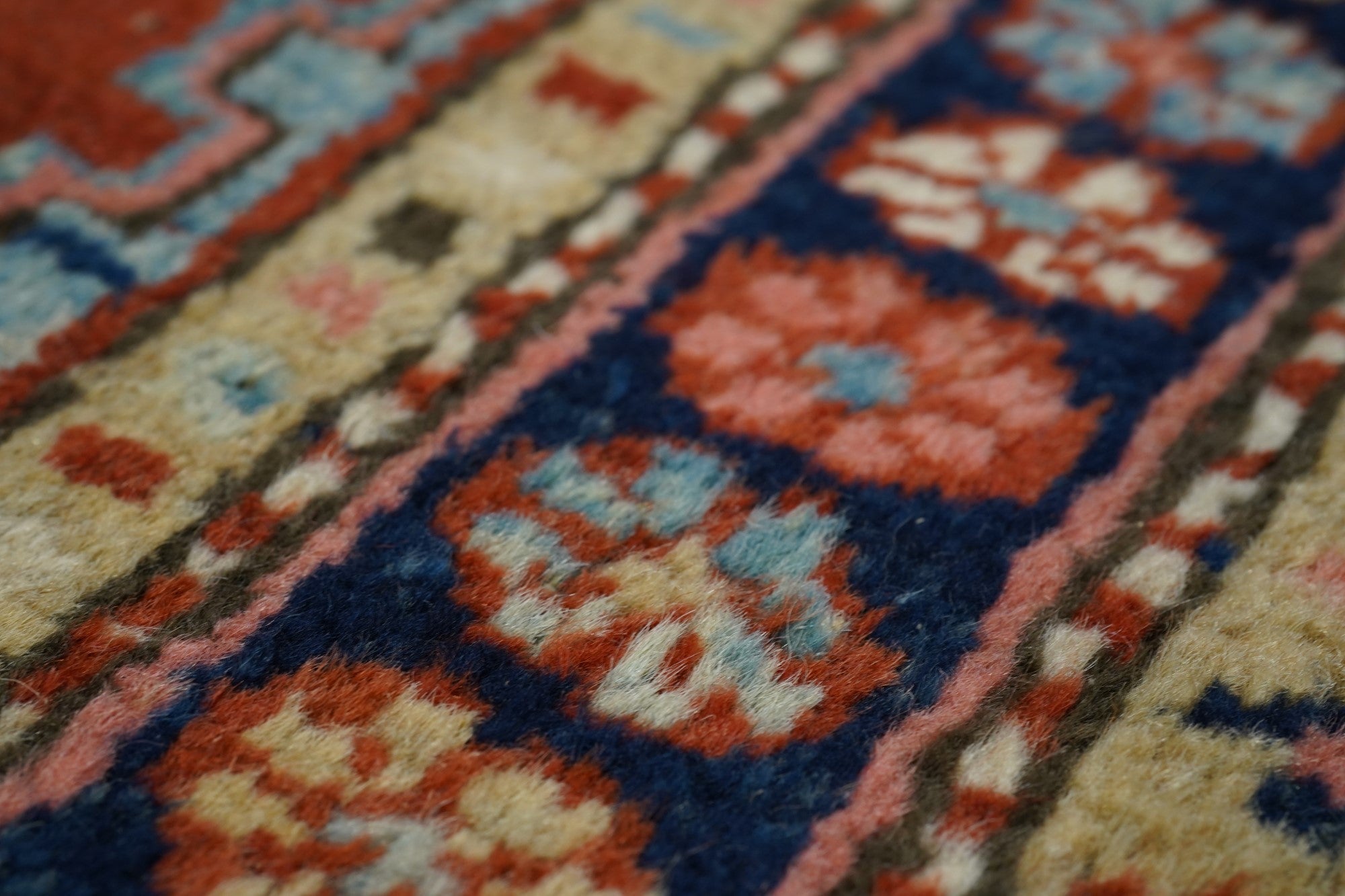 Antique Heriz Rug 2'6'' x 4'1''