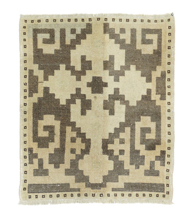 Oushak Rug 2'8'' x 3'0