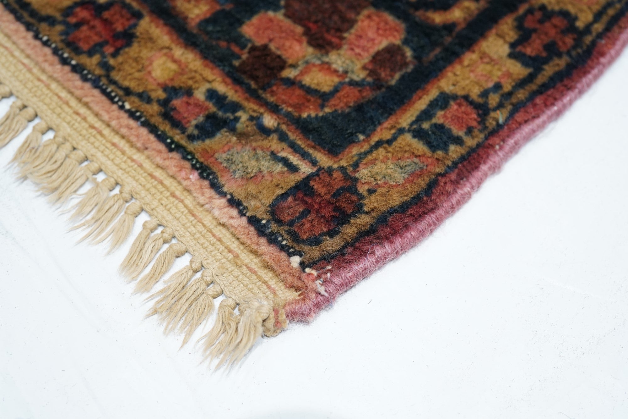 Antique Sarouk Rug 2'6'' x 5'
