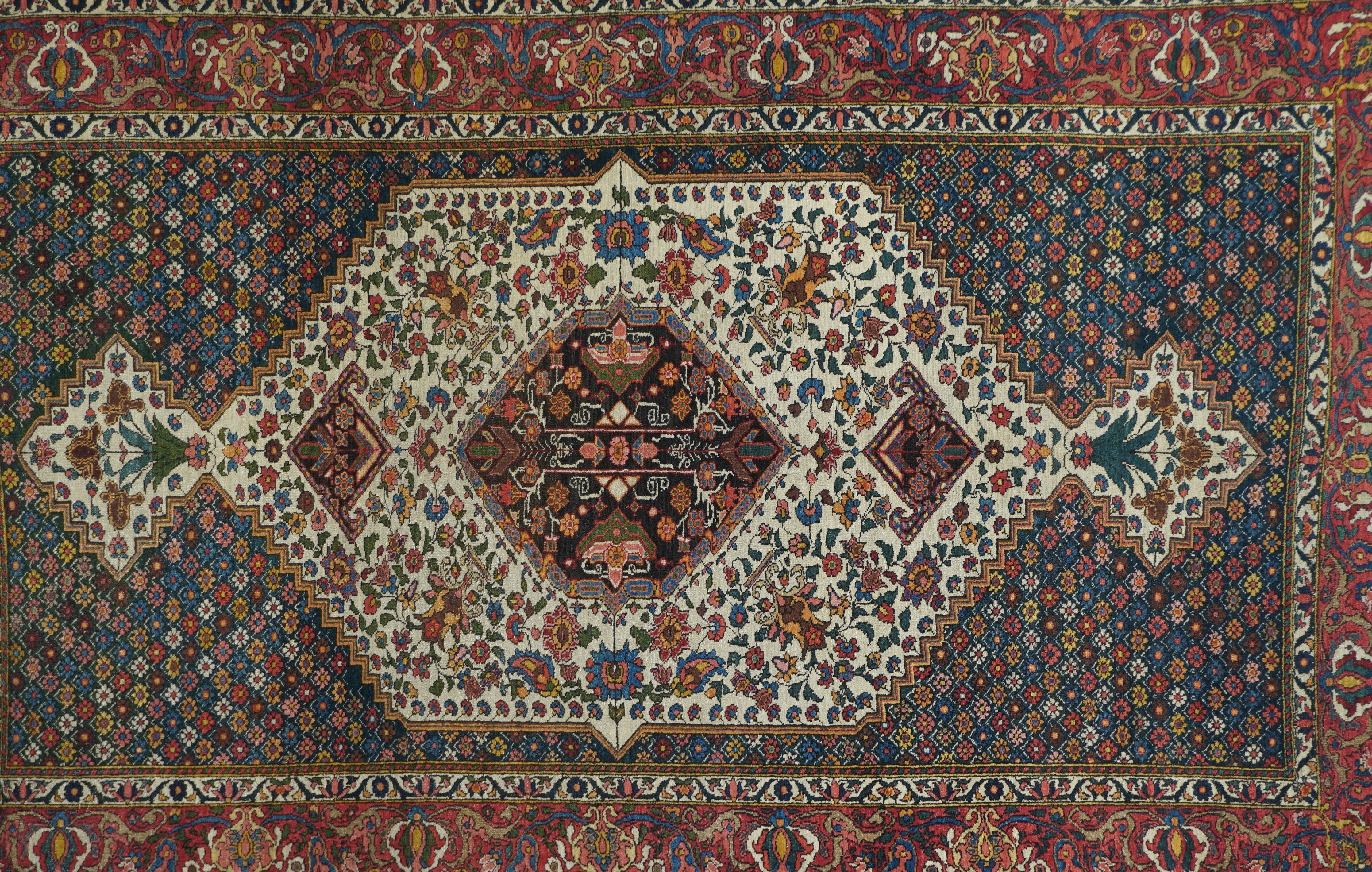 Vintage Bakhtiari Rug 4'9'' x 7'9''