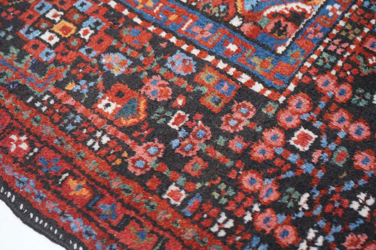 Vintage Karaje Heriz Rug 4'10'' x 6'2''