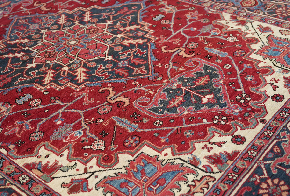 Vintage Heriz Serapi Rug 5'0'' x 6'10''