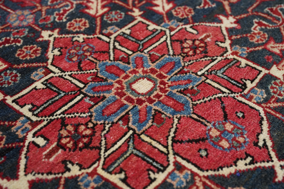 Vintage Heriz Serapi Rug 5'0'' x 6'10''