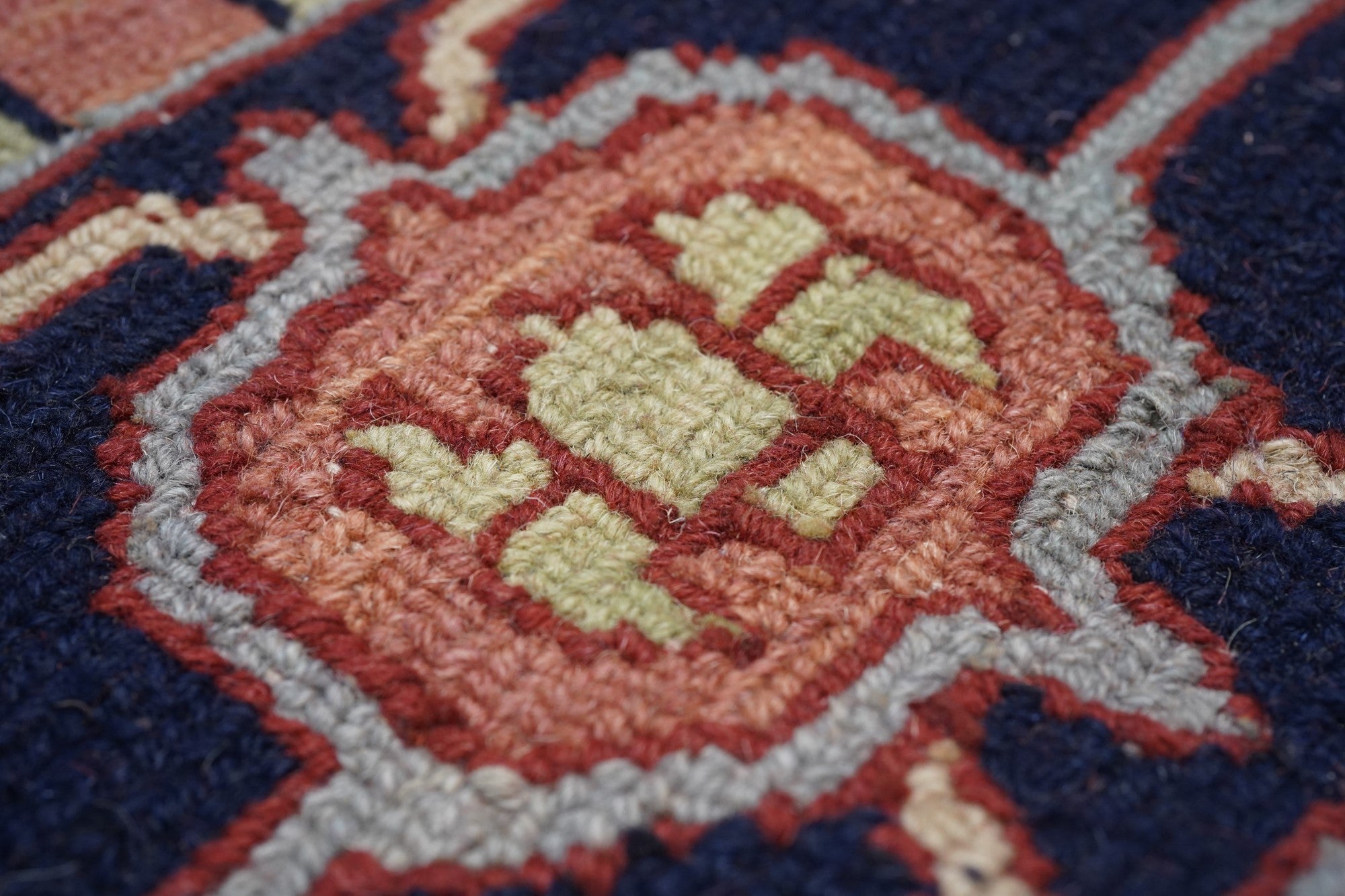 Sumak Flat Weave Wool Rug 4'0" x 10'2''