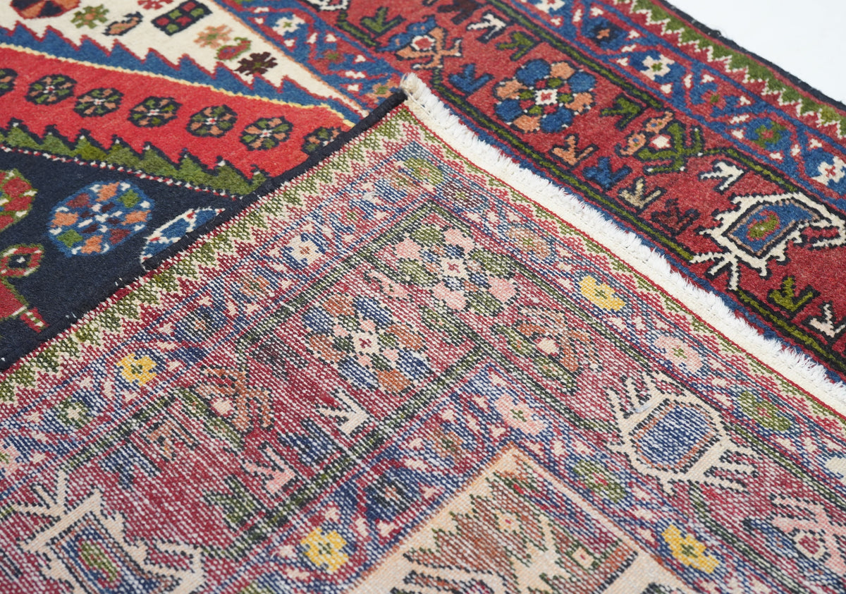 Vintage Bakhtiari Rug 4'7'' x 6'9''