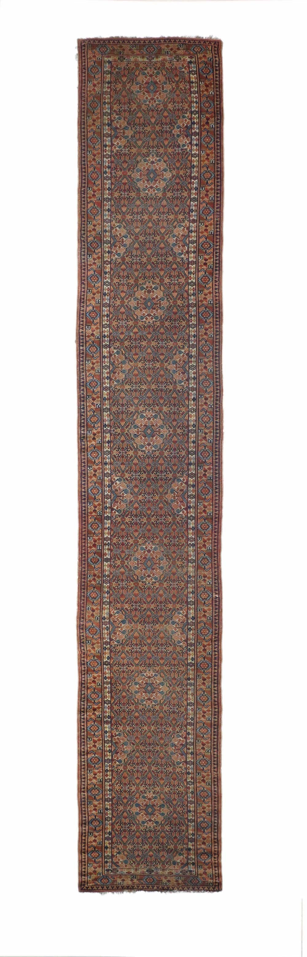 Serab Runner 2'7'' x 15'9''