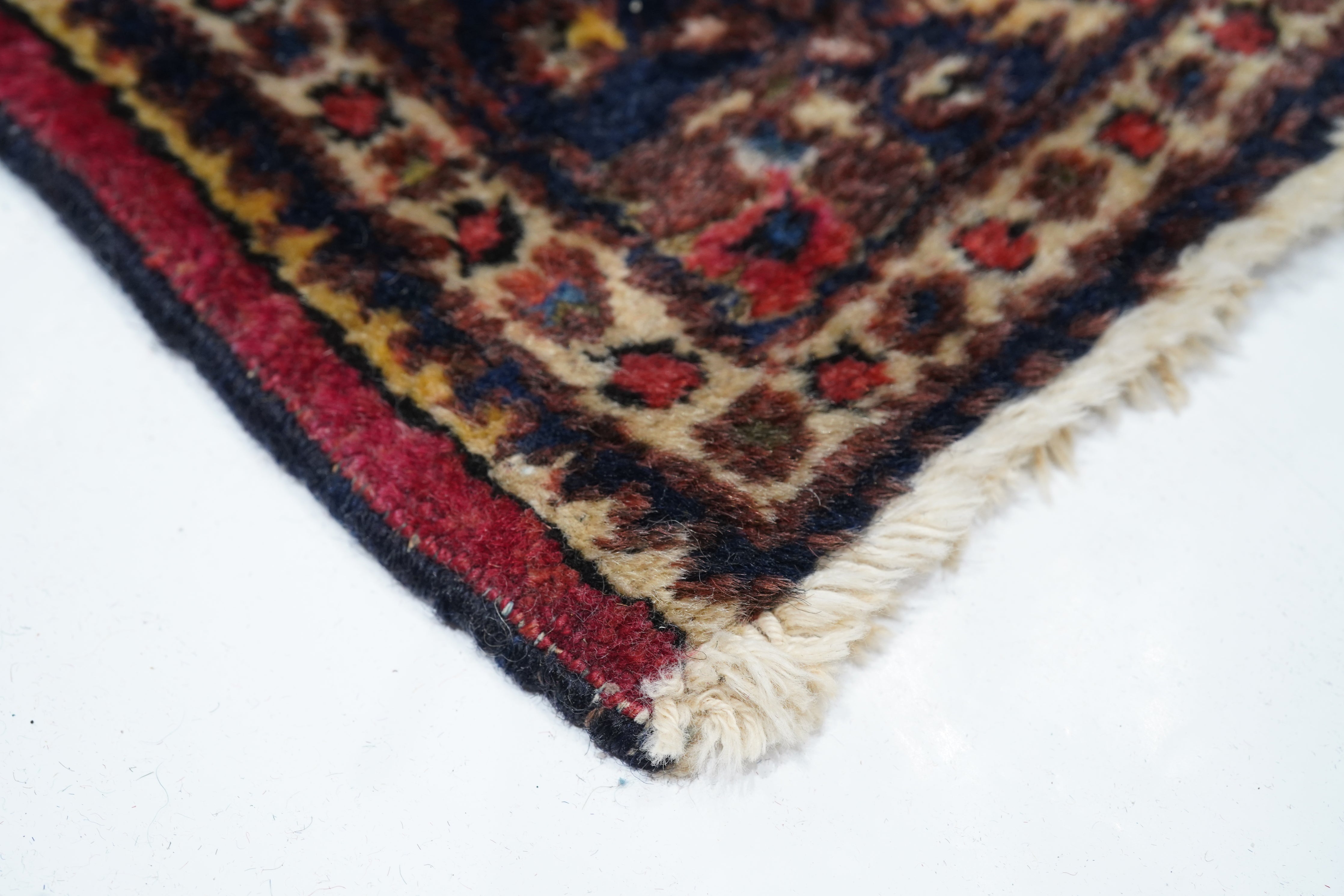 Antique Sarouk Rug 2'6'' x 6'3''