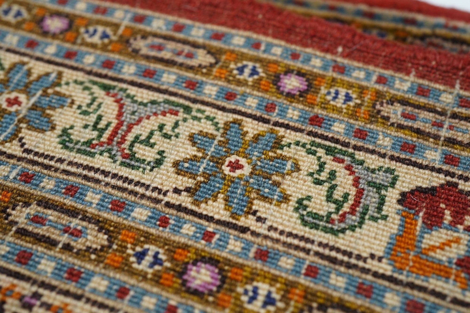 Fine Vintage Qum Rug 2'0" x 2'11''