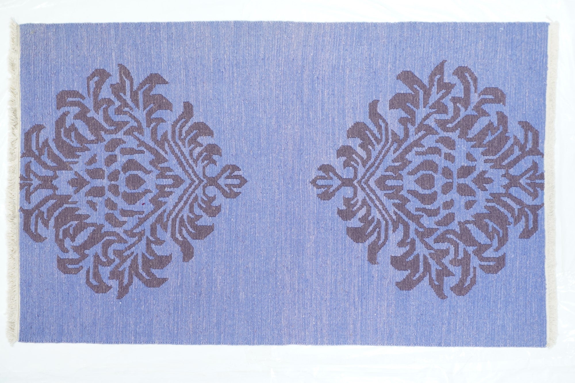 Sumak Rug 3'0" x 5'0"