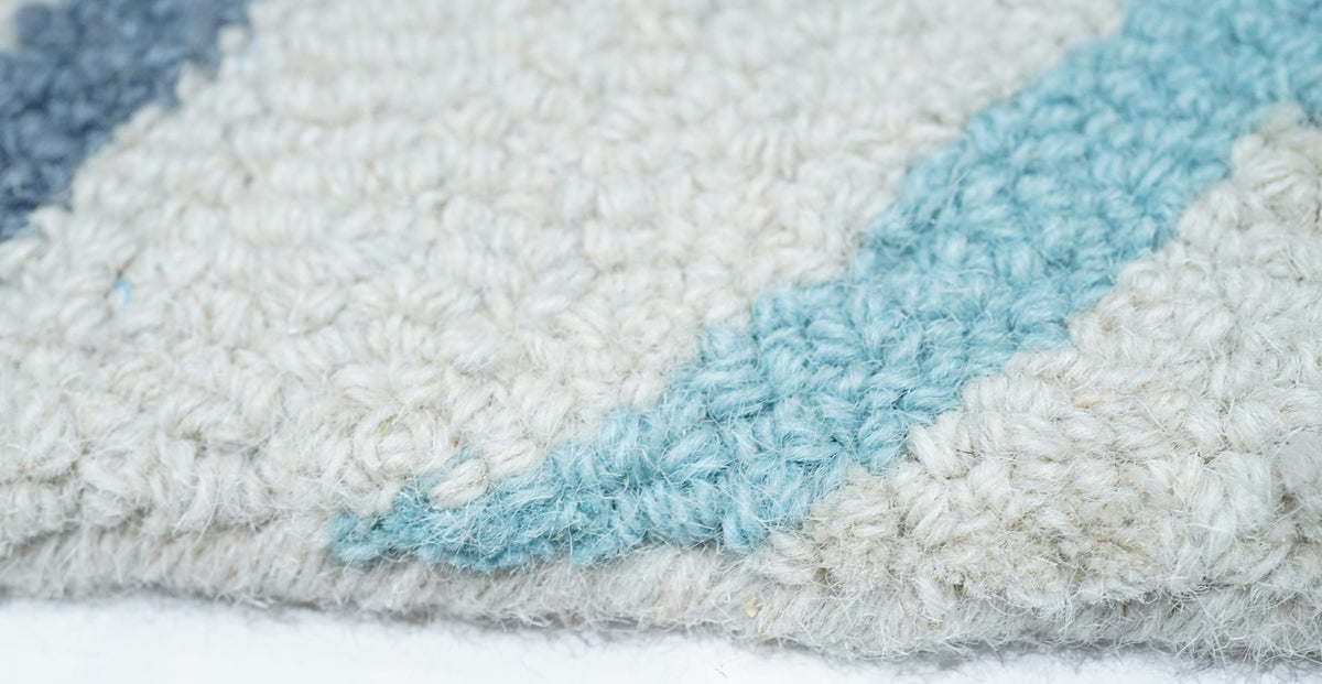 Modern Rug 5'0" x 8'0"