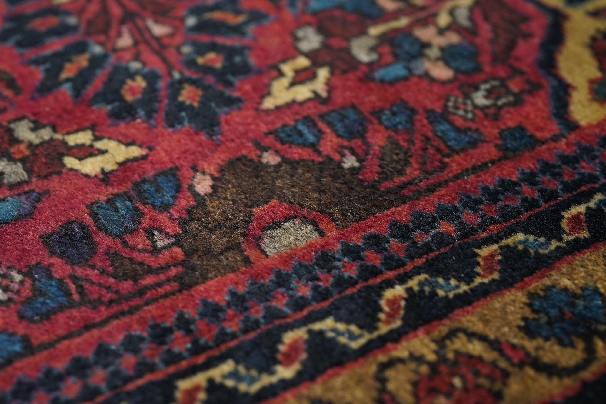 Antique Sarouk Rug 2'0" x 2'2''