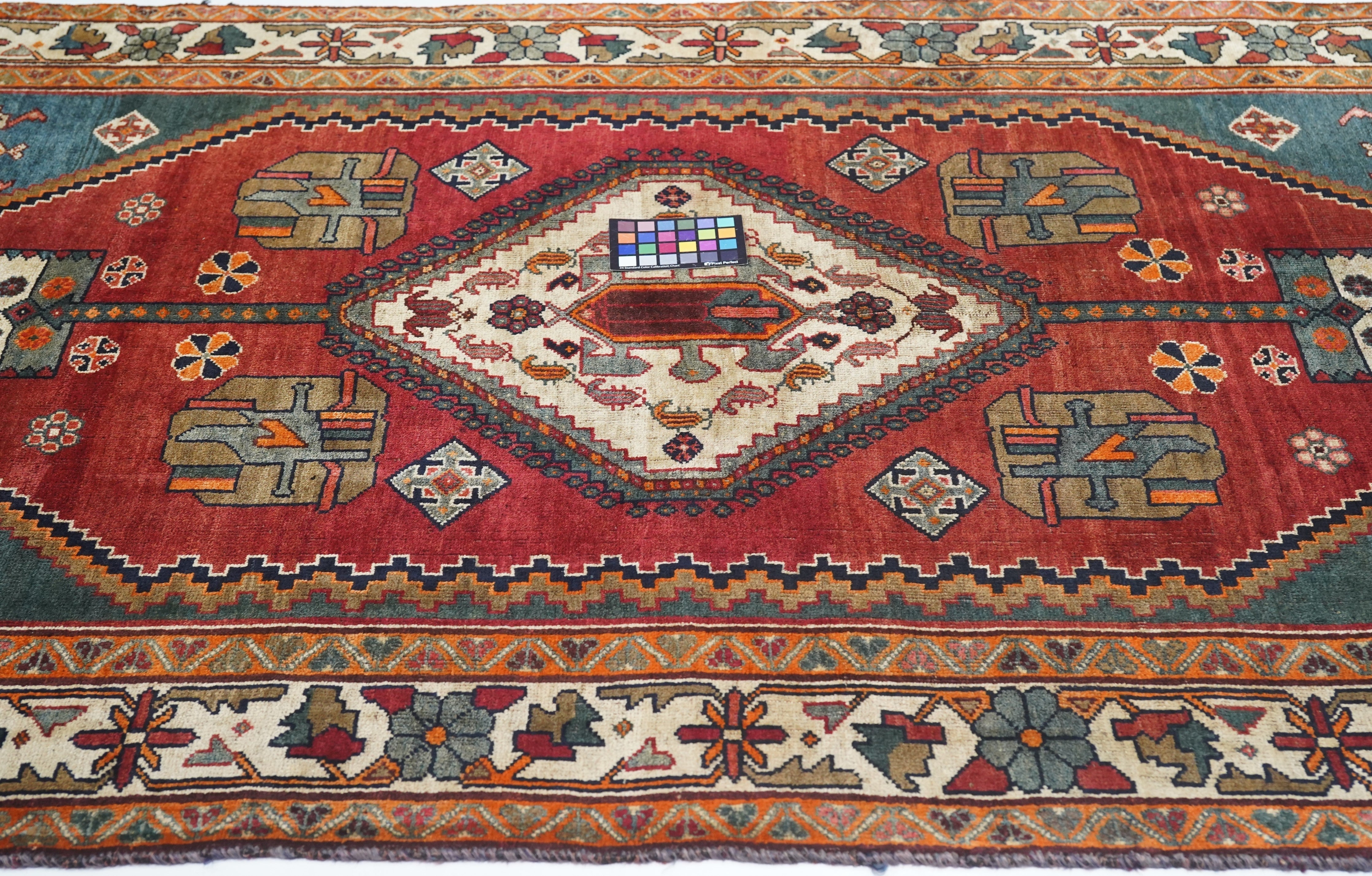Vintage Bakhtiari Rug 4'9'' x 8'3''