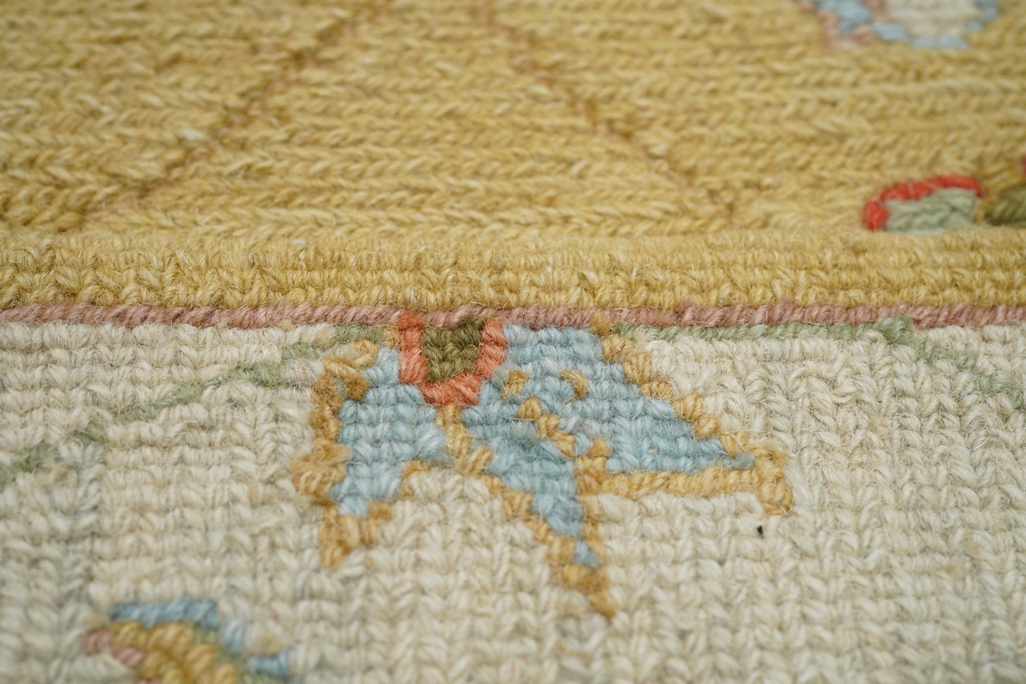 Sumak Rug 4'1'' x 6'1''