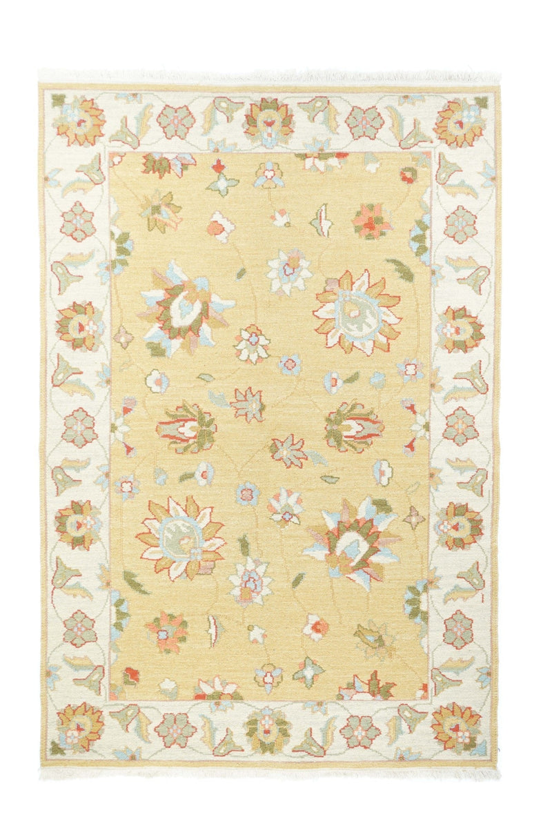 Sumak Rug 4'1'' x 6'1''