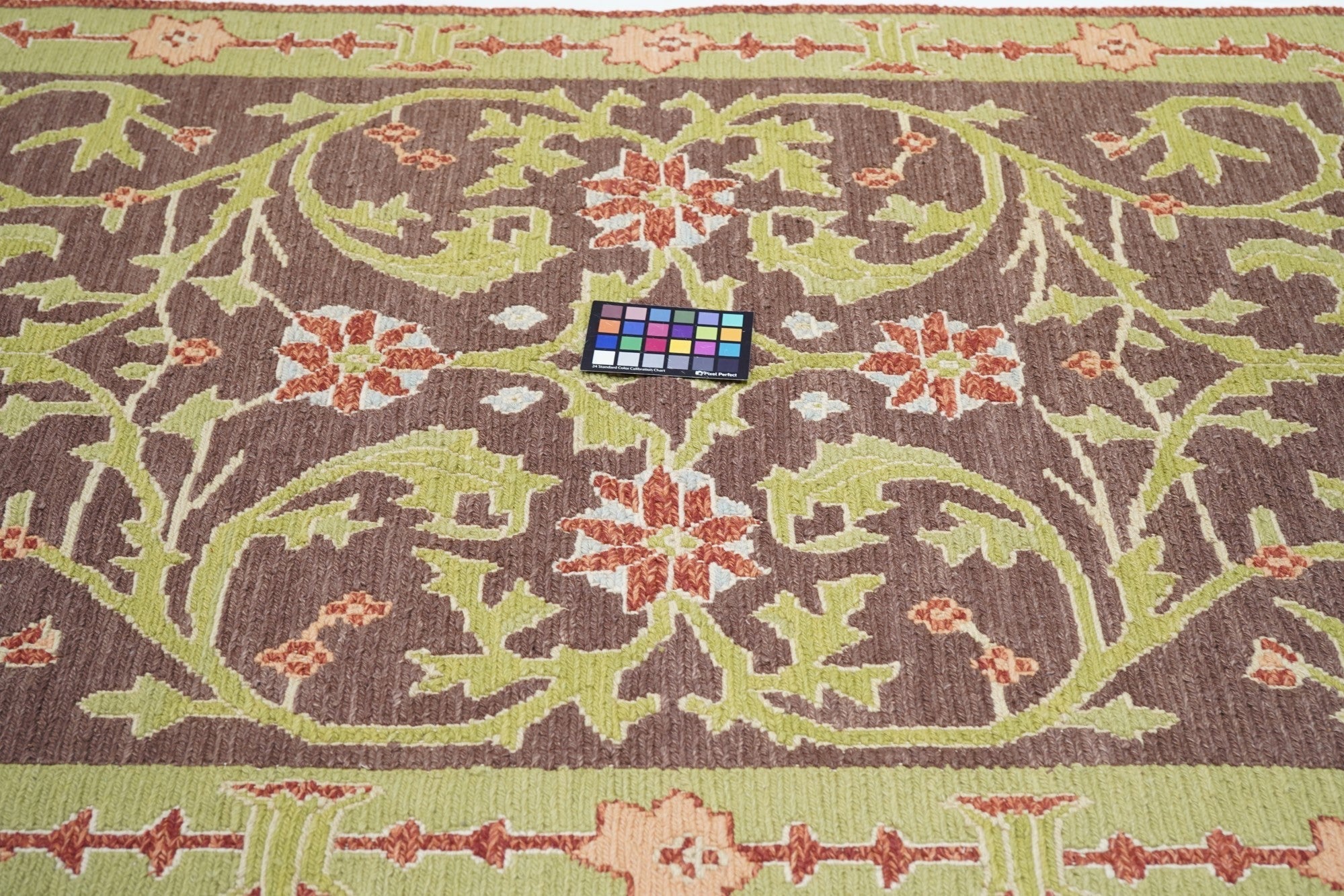 Sumak Rug 4'1'' x 5'11''