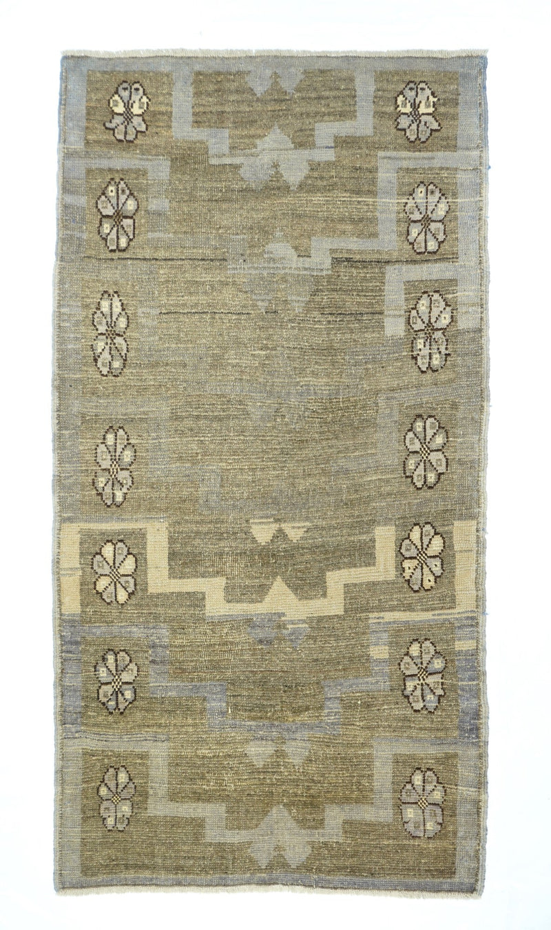 Turkish Rug 3'8'' x 7'0