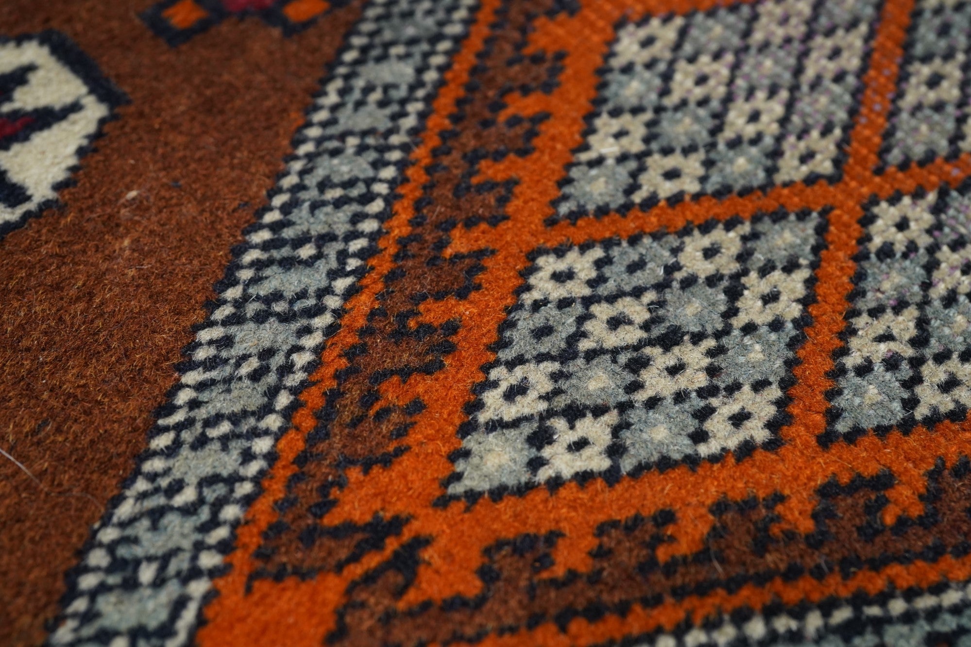 Pakistani Rug 3'2'' x 4'10''