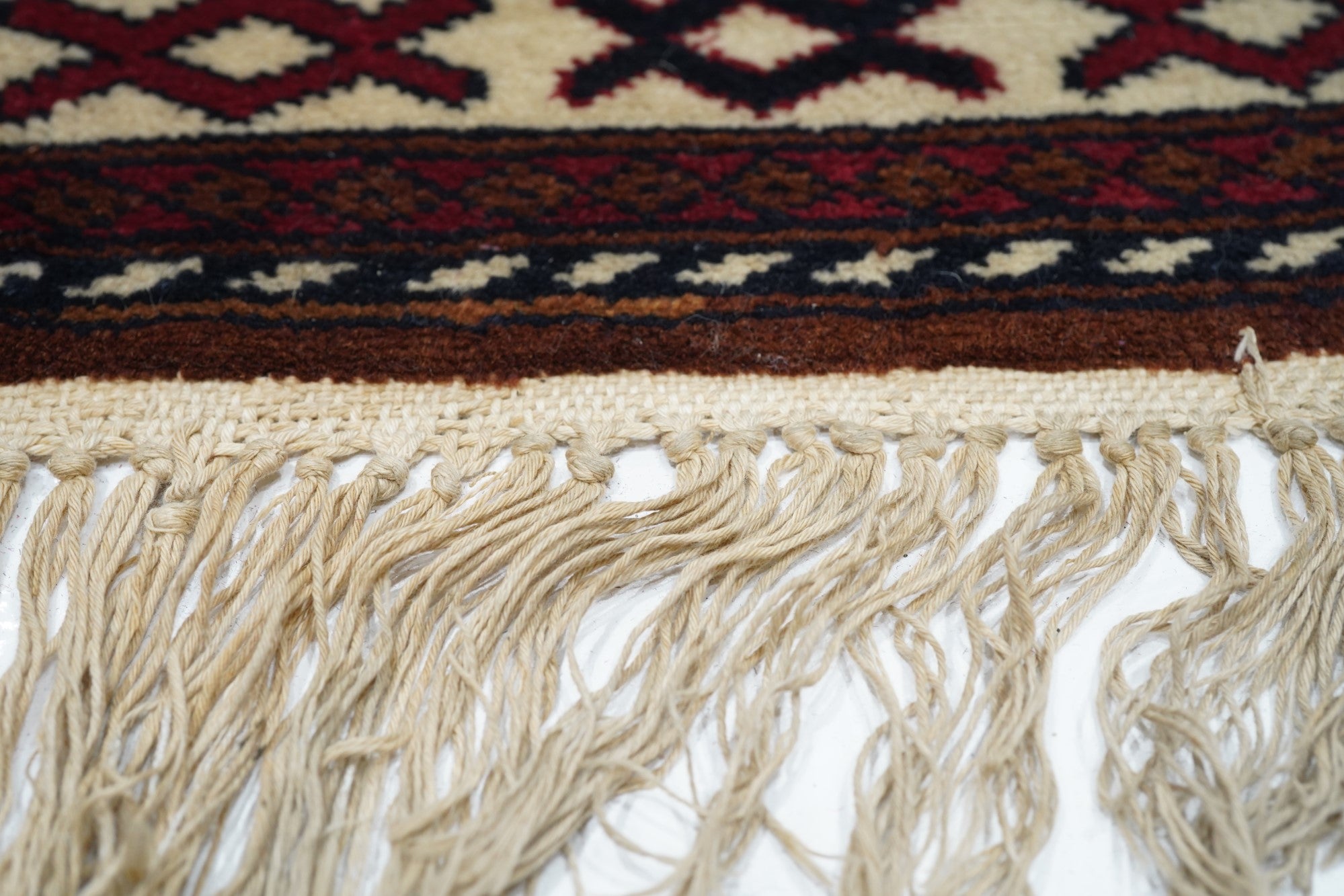 Pakistani Rug 3'2'' x 4'10''