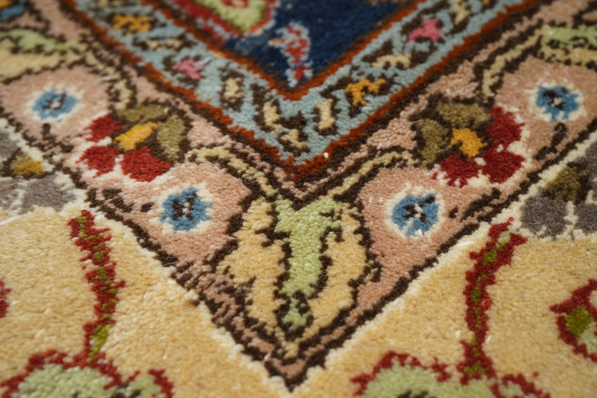 Pak Rug 9'8'' x 13'1''