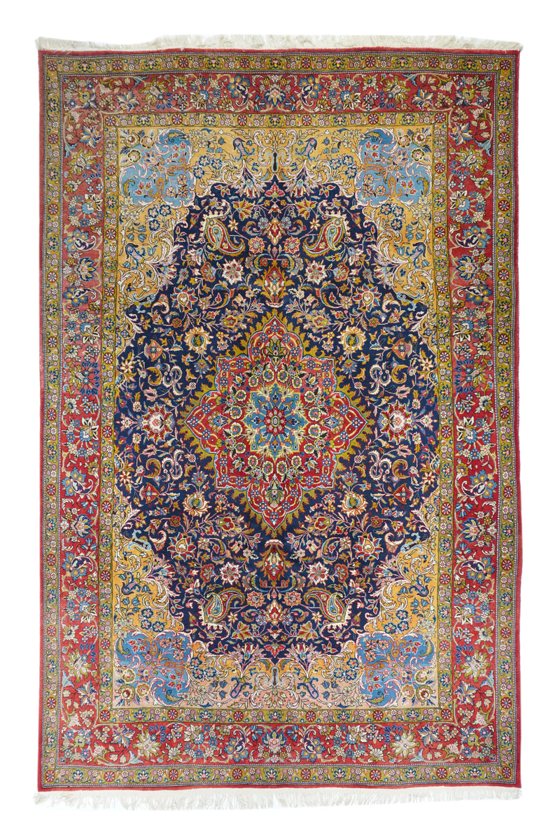 Extremely Fine Qum Rug 7'0