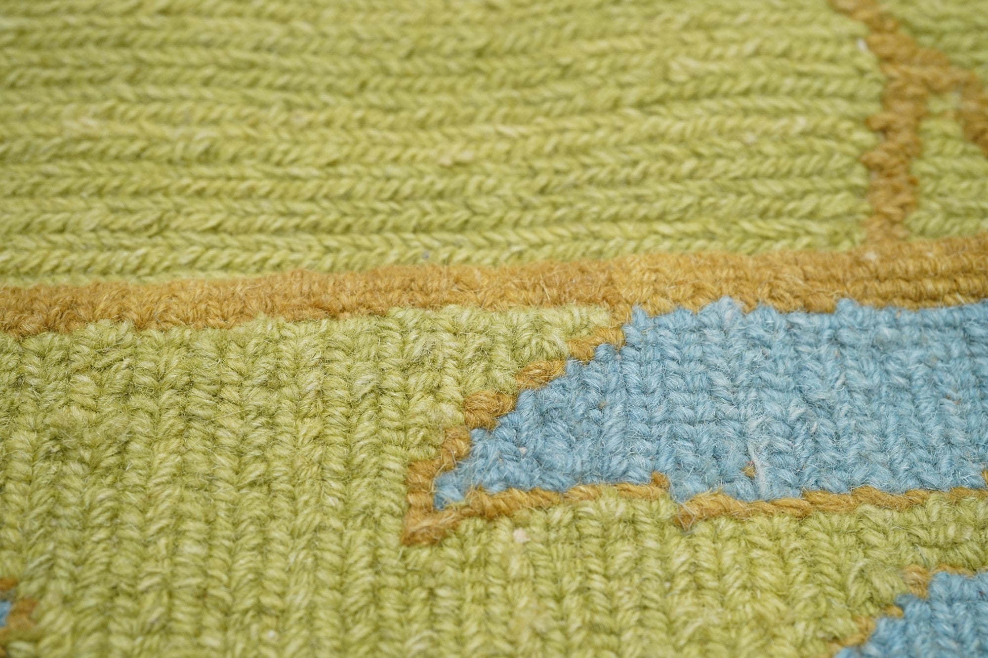 Sumak Rug 3'0" x 5'0"