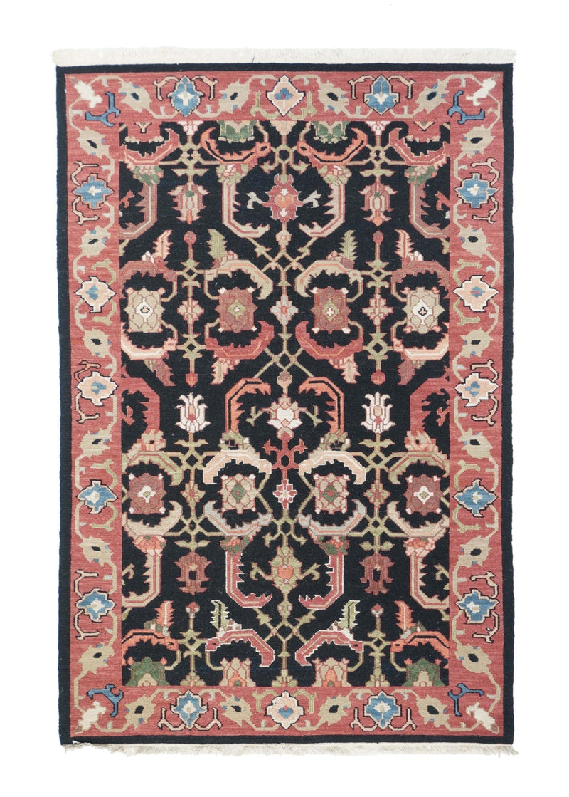 Sumak Rug 4'1'' x 6'1''