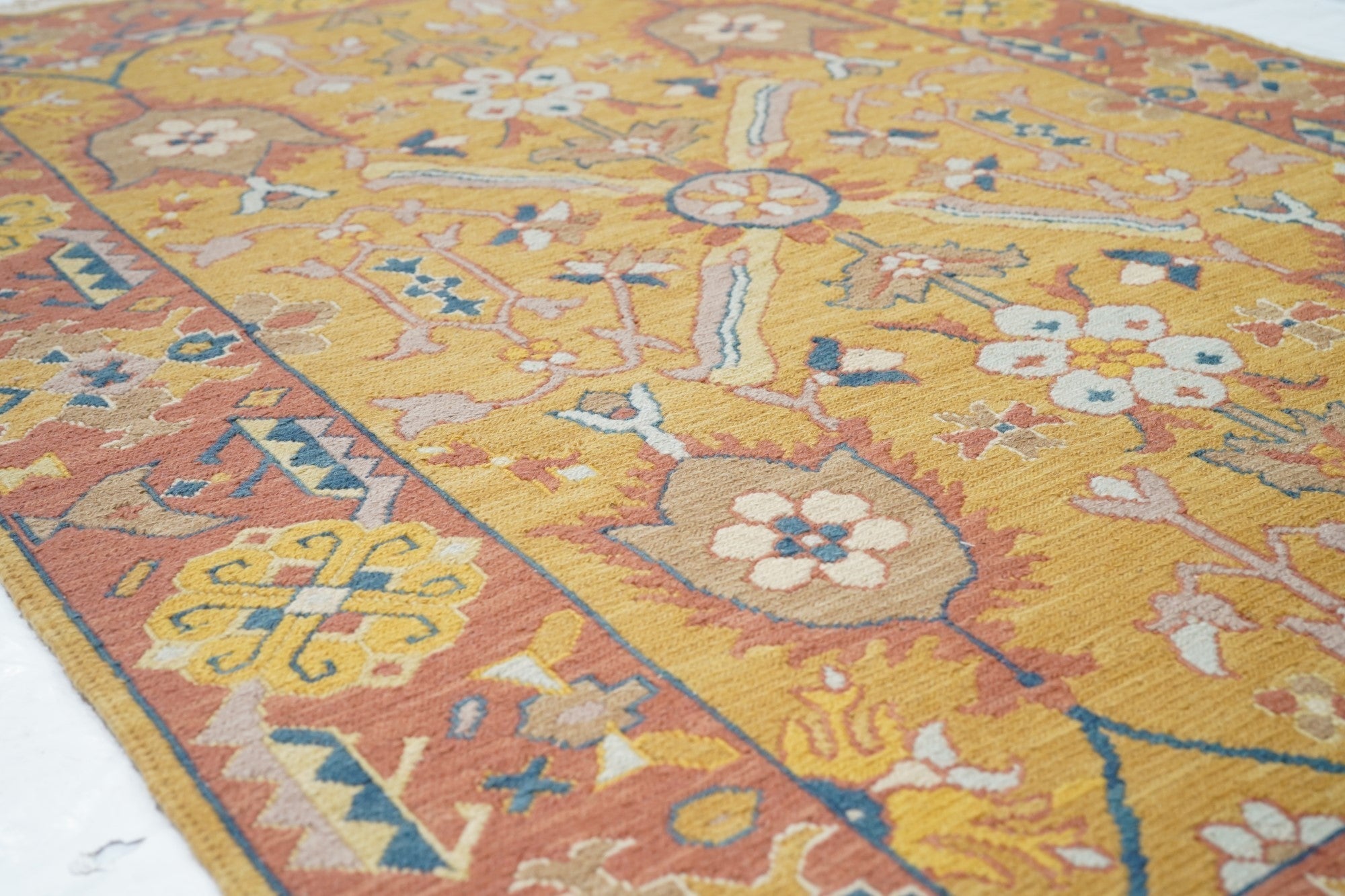 Sumak Rug 4'1'' x 6'1''