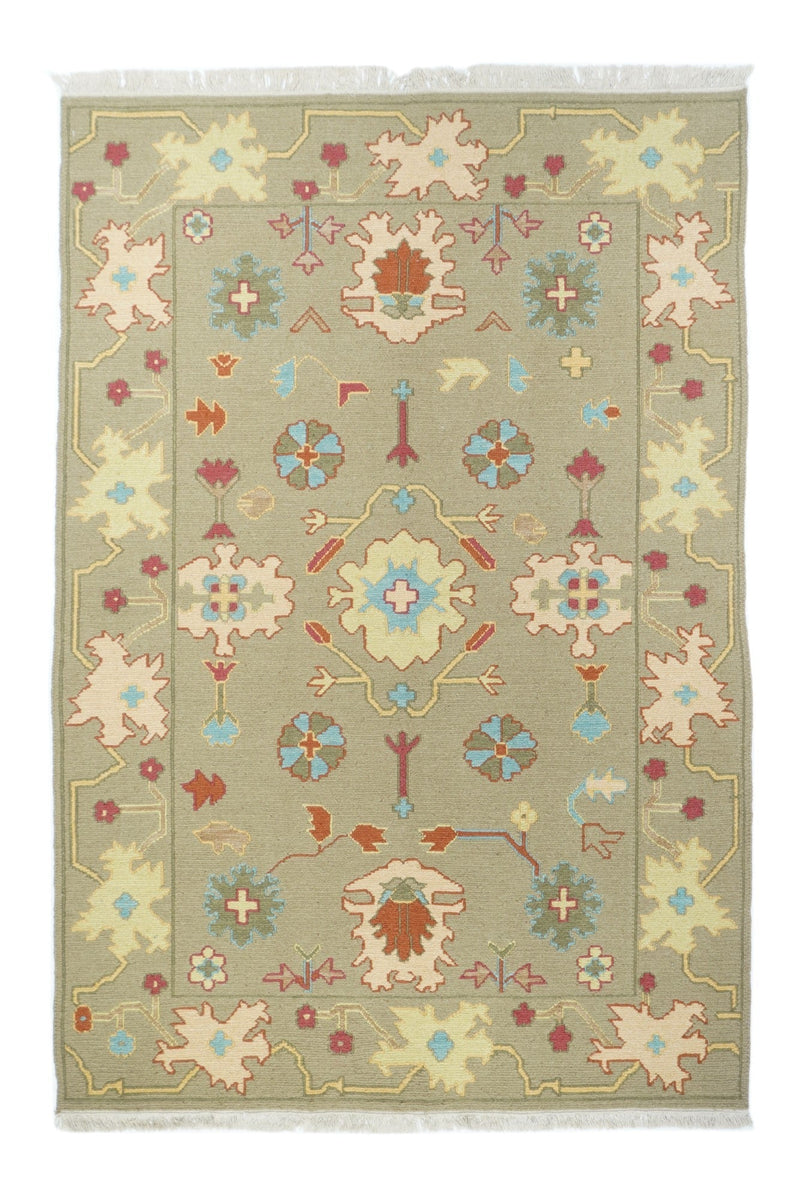 Sumak Rug 4'1'' x 6'1''