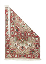 Sumak Rug 4'1'' x 6'1''
