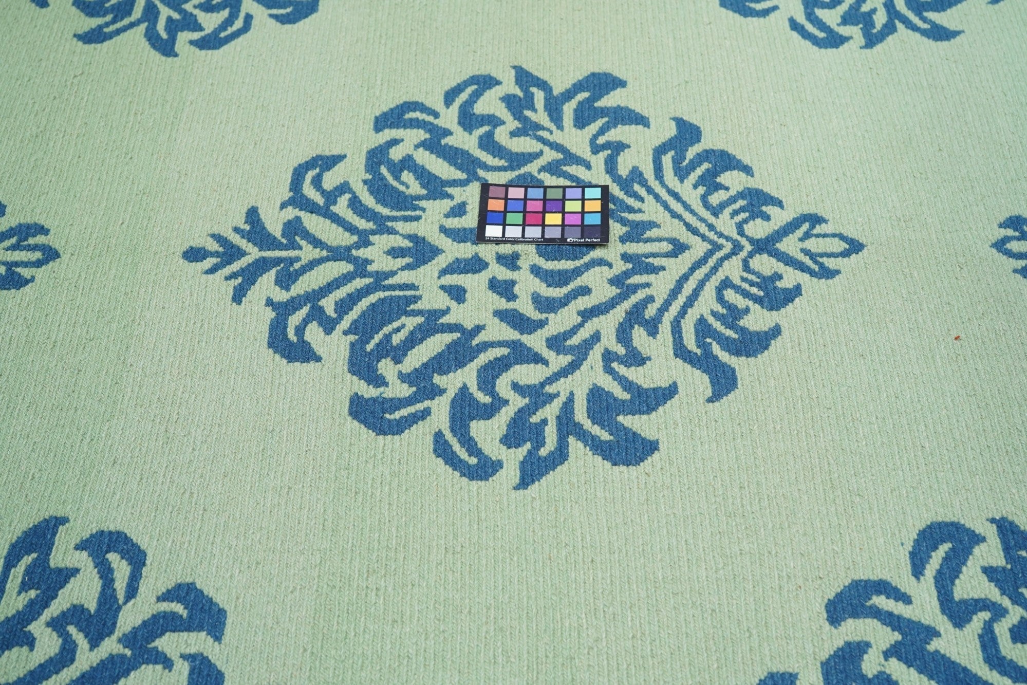 Sumak Rug 4'1'' x 6'1''