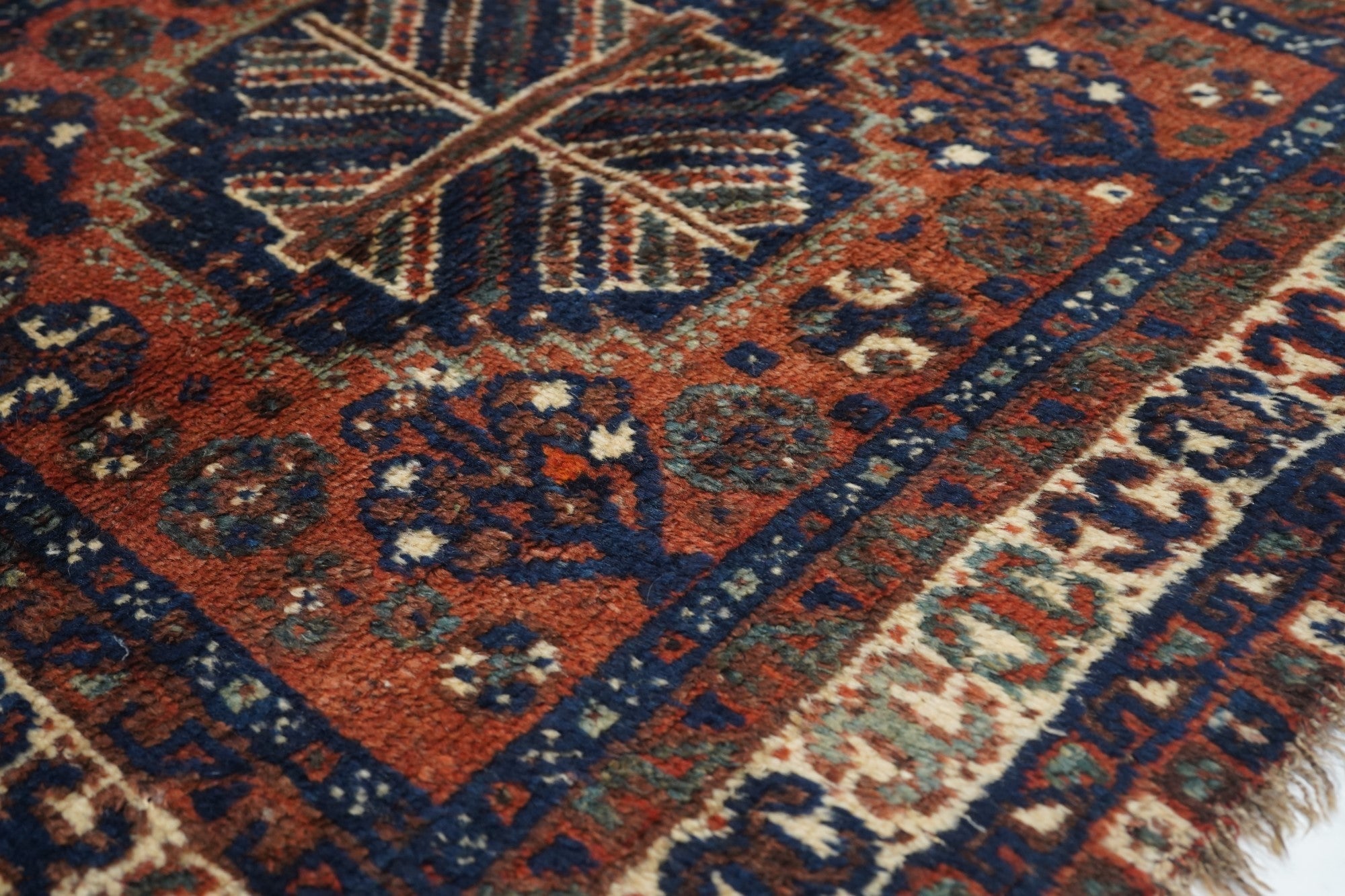 Antique Shiraz Rug 2'9'' x 3'1''
