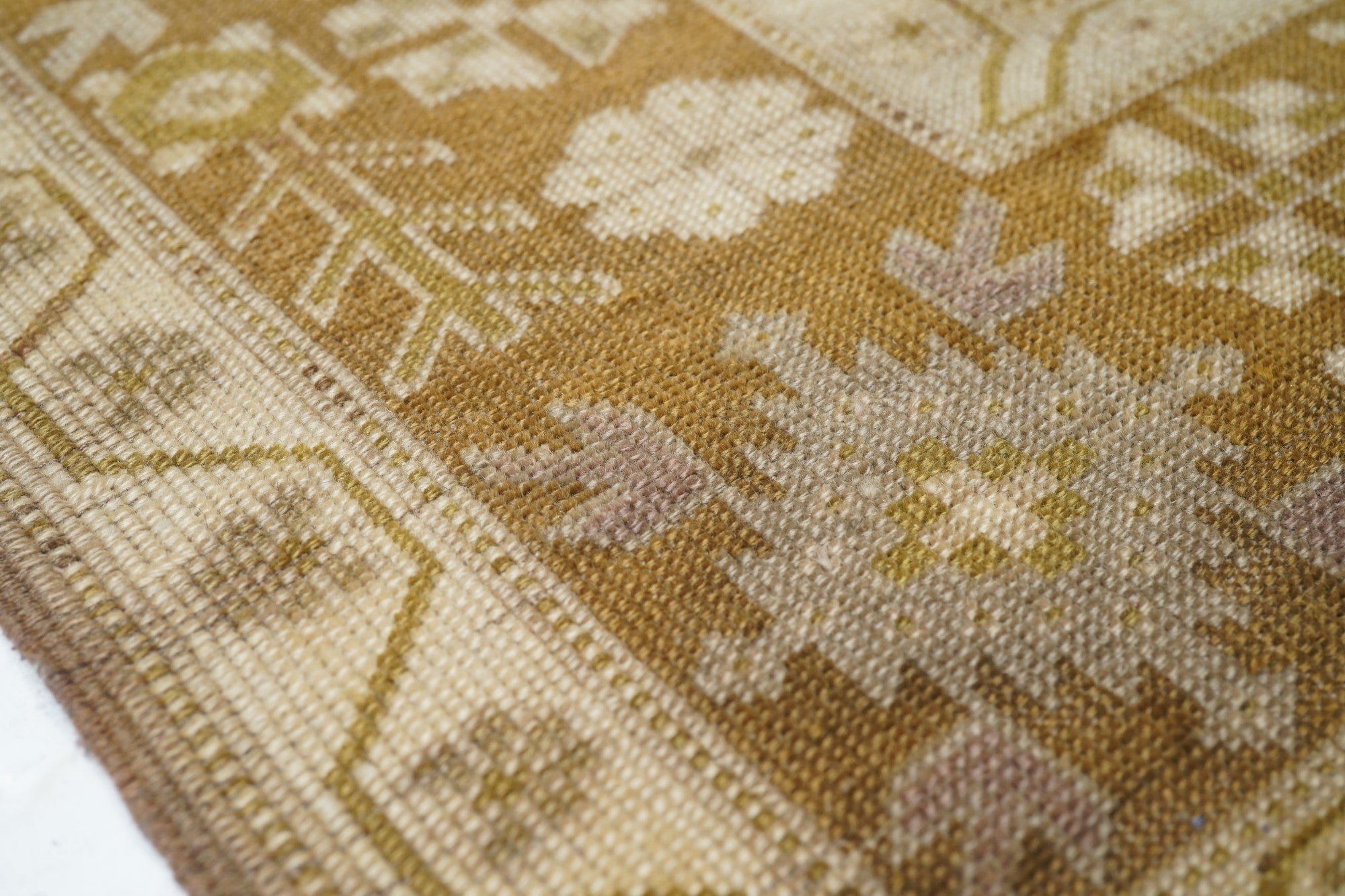 Oushak Rug 3'0" x 4'2''