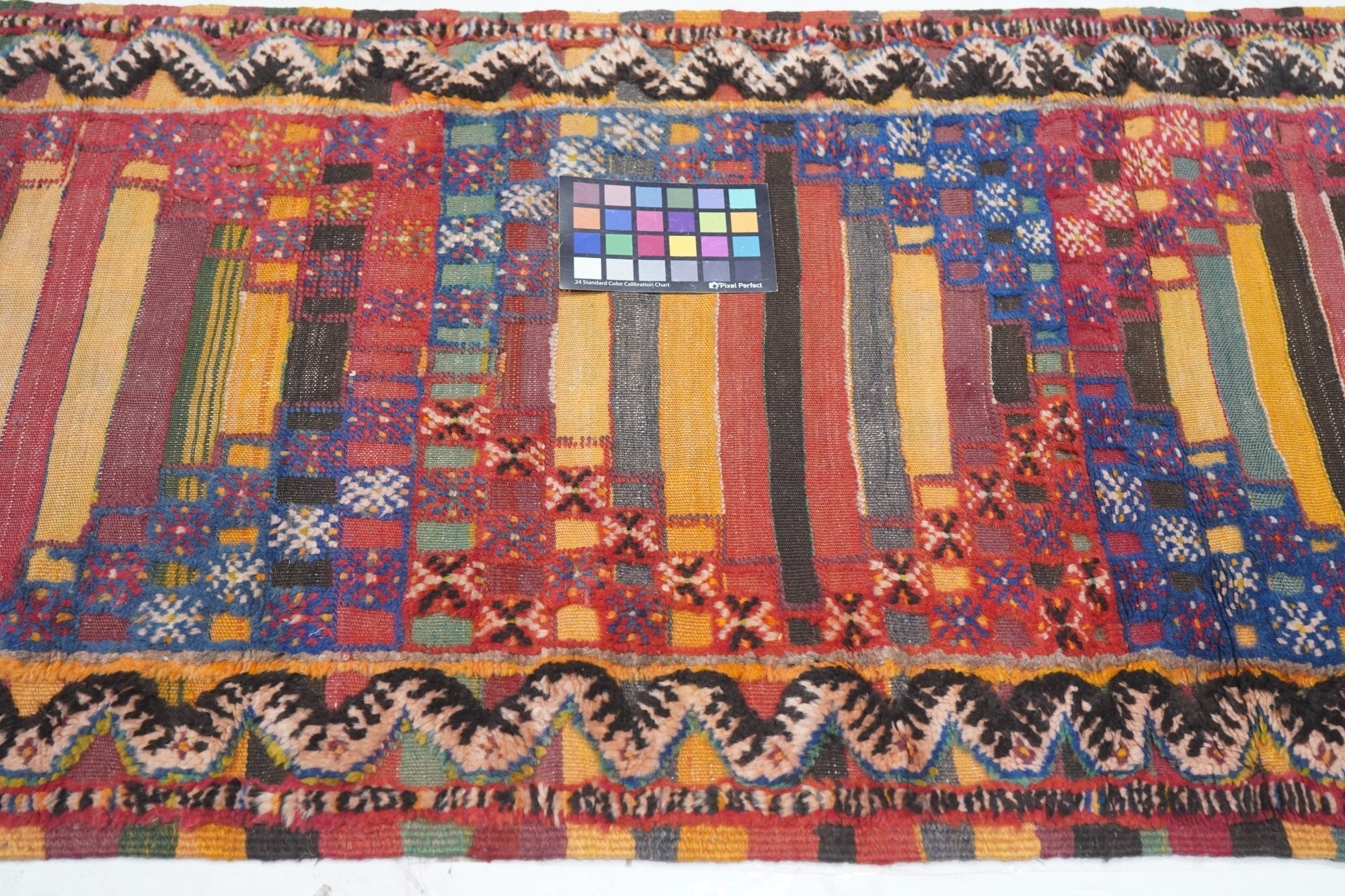 Vintage Moroccan Rug 2'4'' x 5'5''