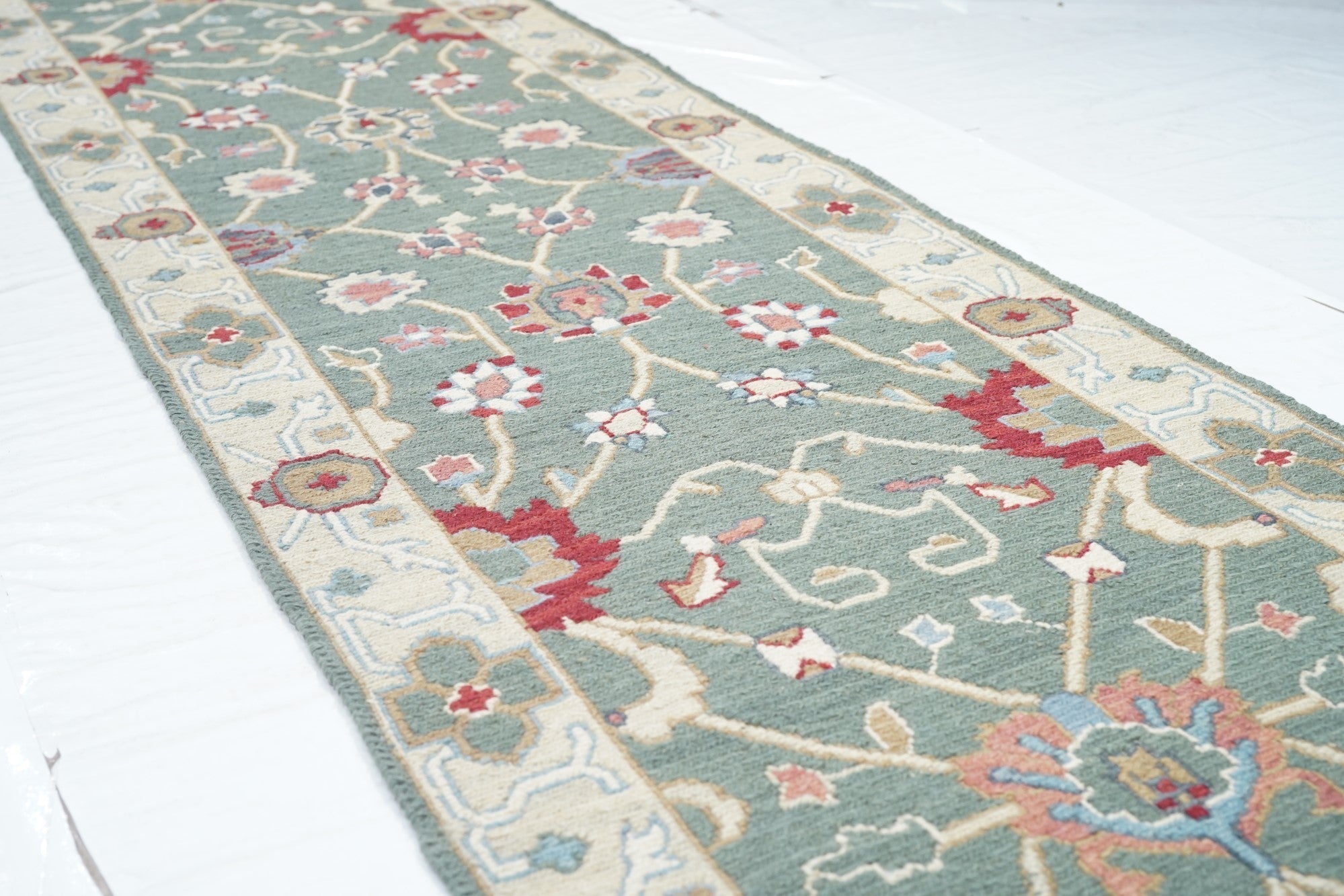 Sumak Runner 2'7'' x 10'0"